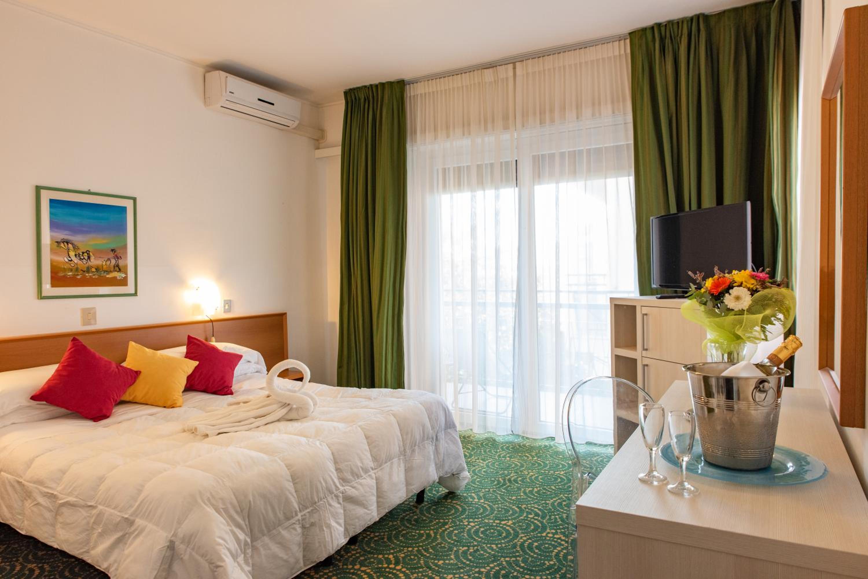 Double or Twin Room with Pool View - Photo 1