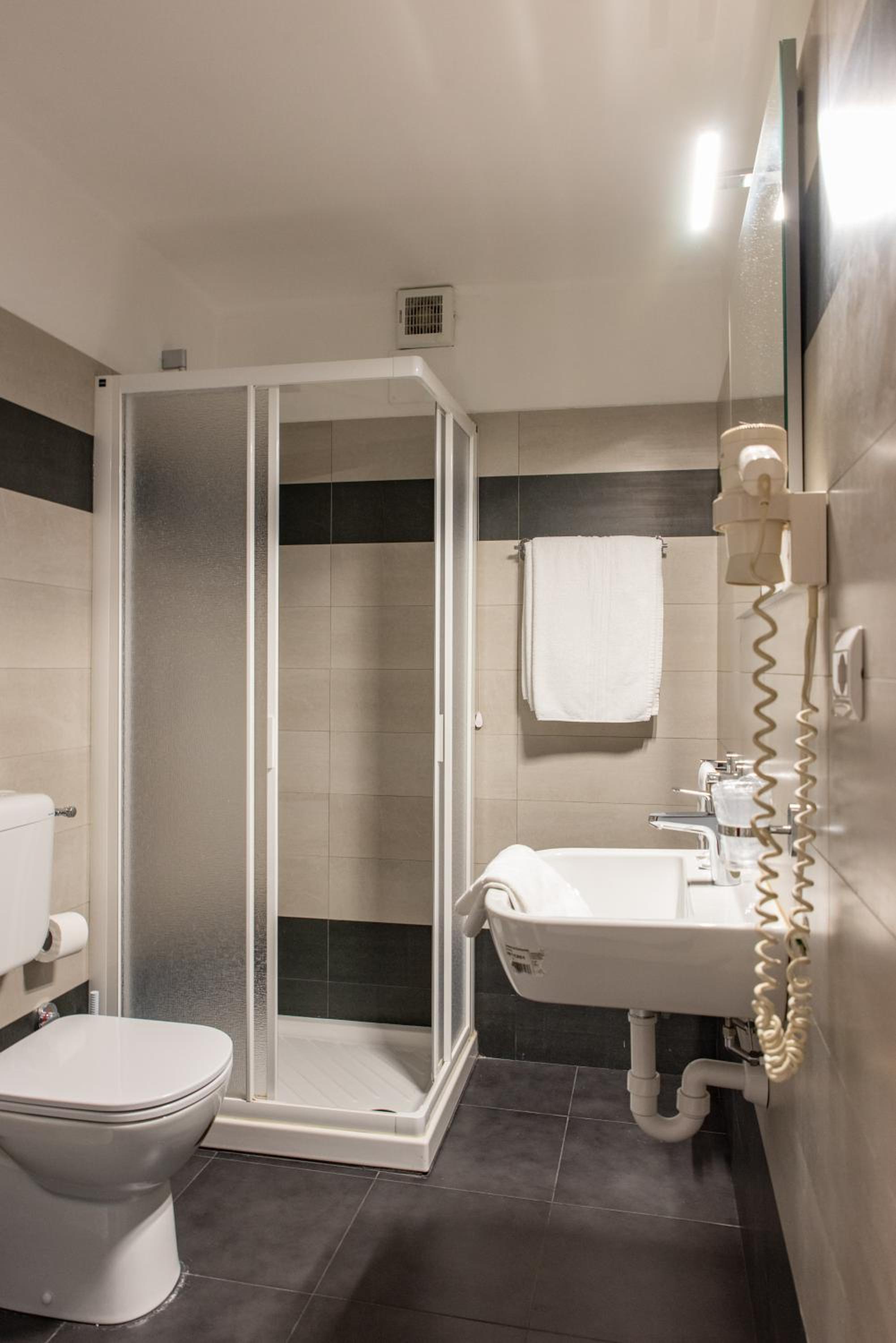 Double Room with Sea View - Photo 5