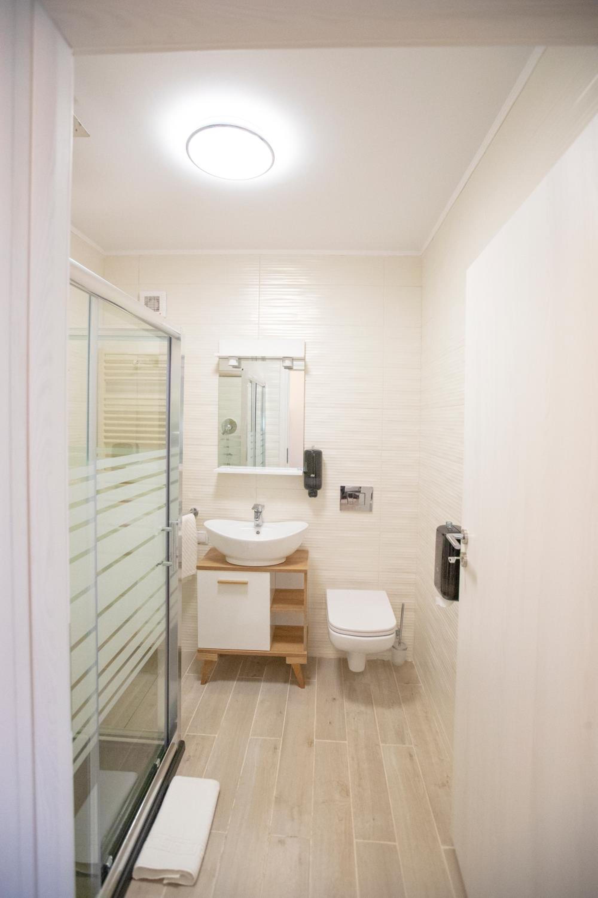 Deluxe Double Room - Photo 6