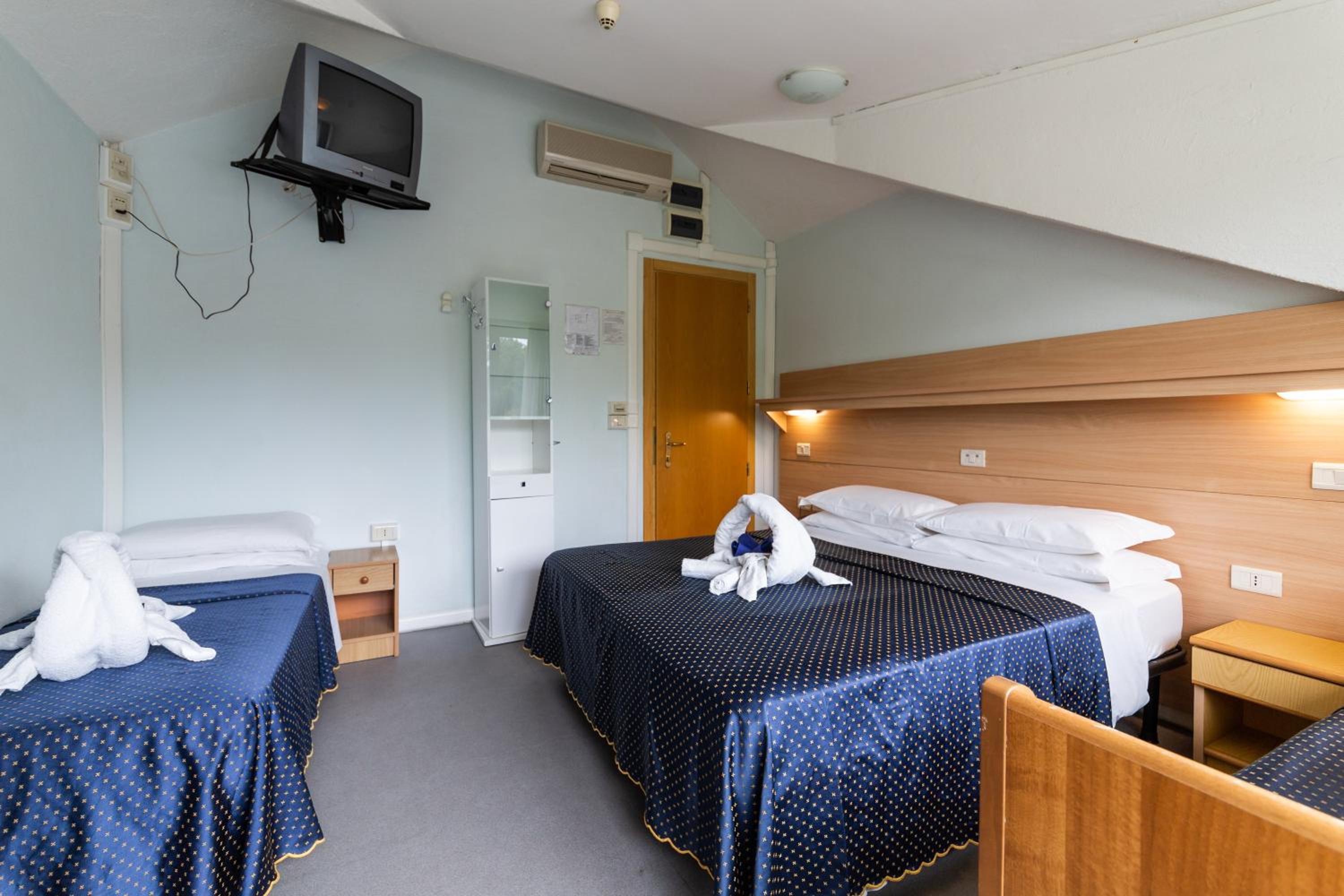 Quadruple Room photo 3
