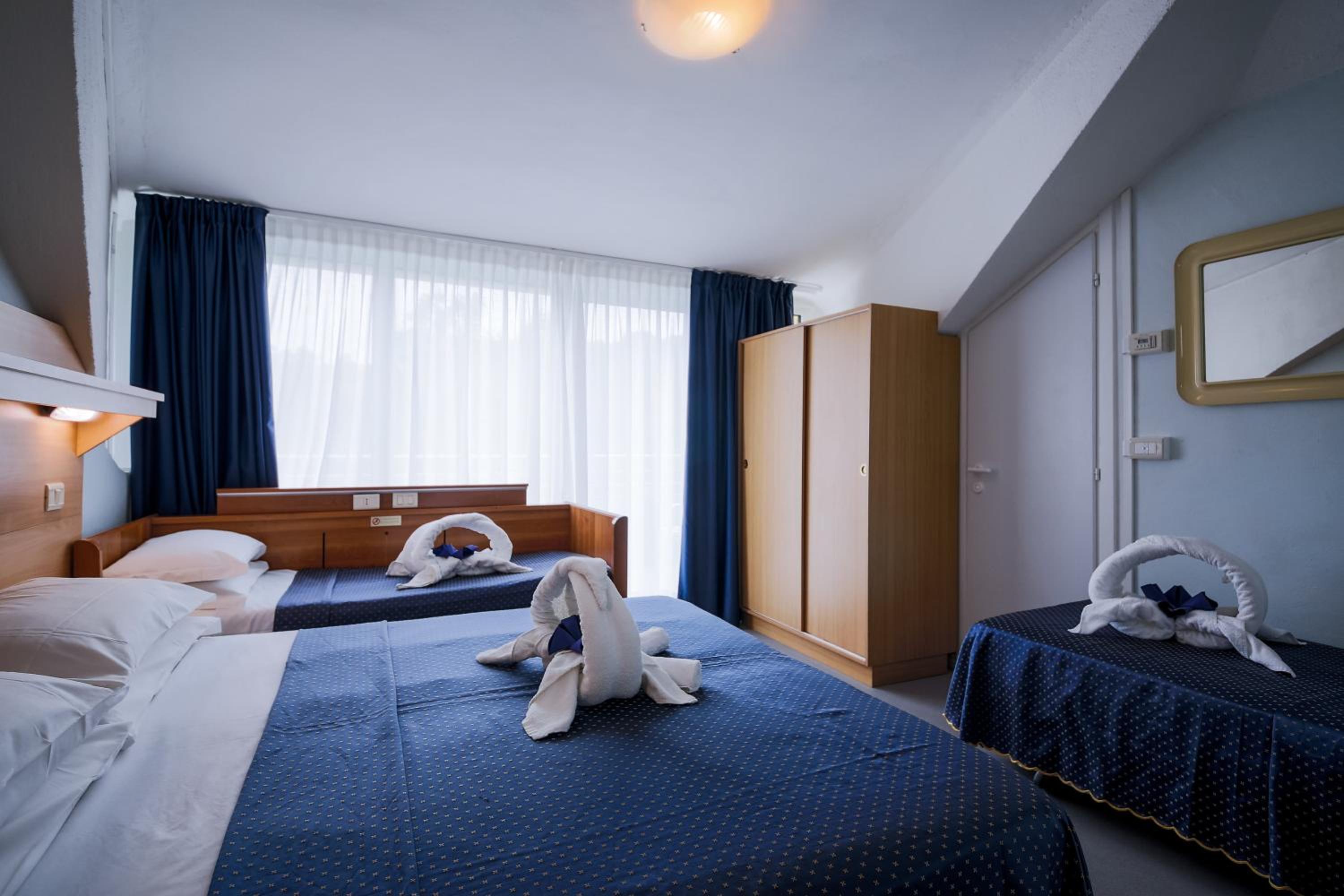 Quadruple Room photo 2