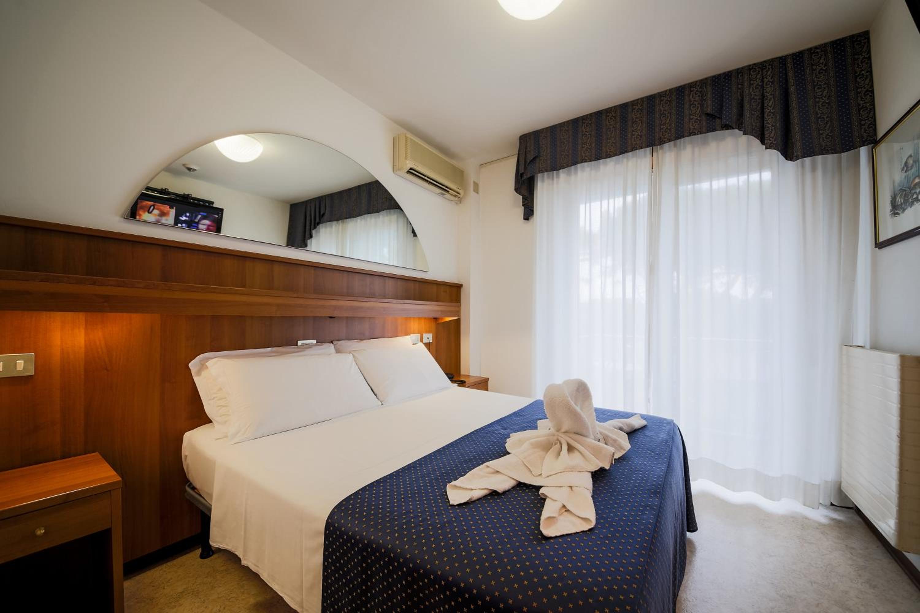 Classic Double Room with Balcony photo 1