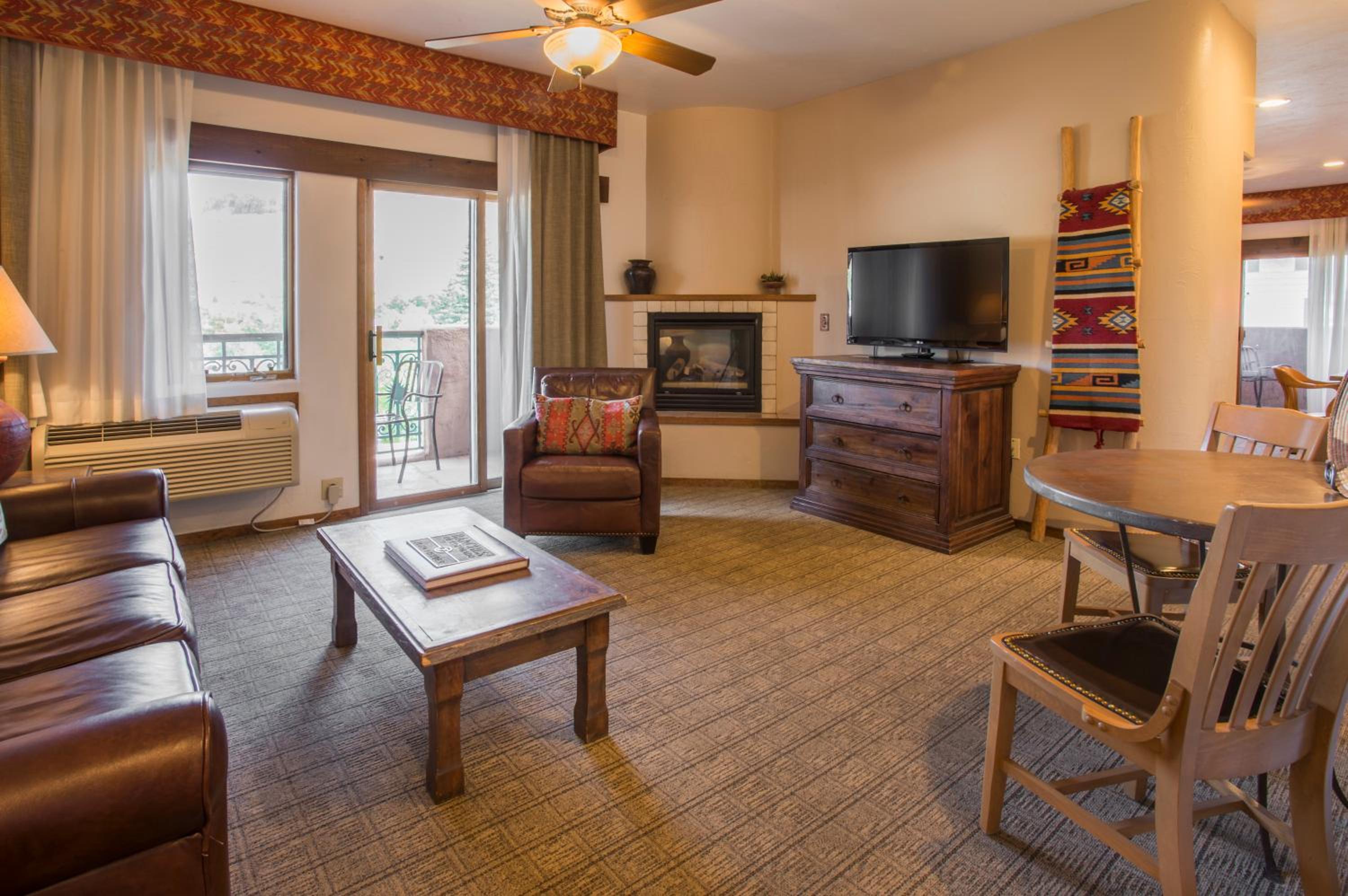 Santa Fe Executive Suite - Photo 1