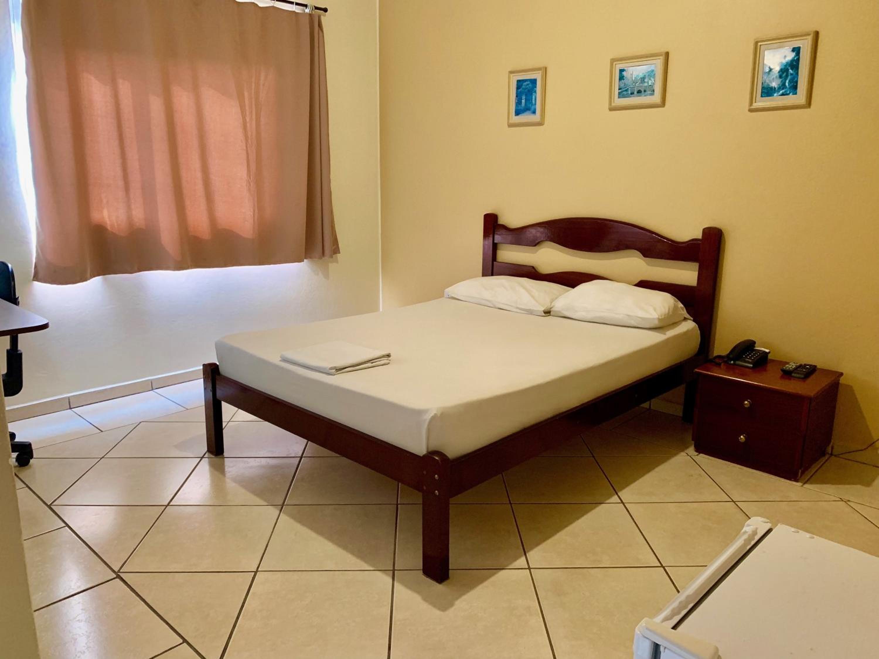 Deluxe Double Room (2 Adults + 1 Child) photo 2
