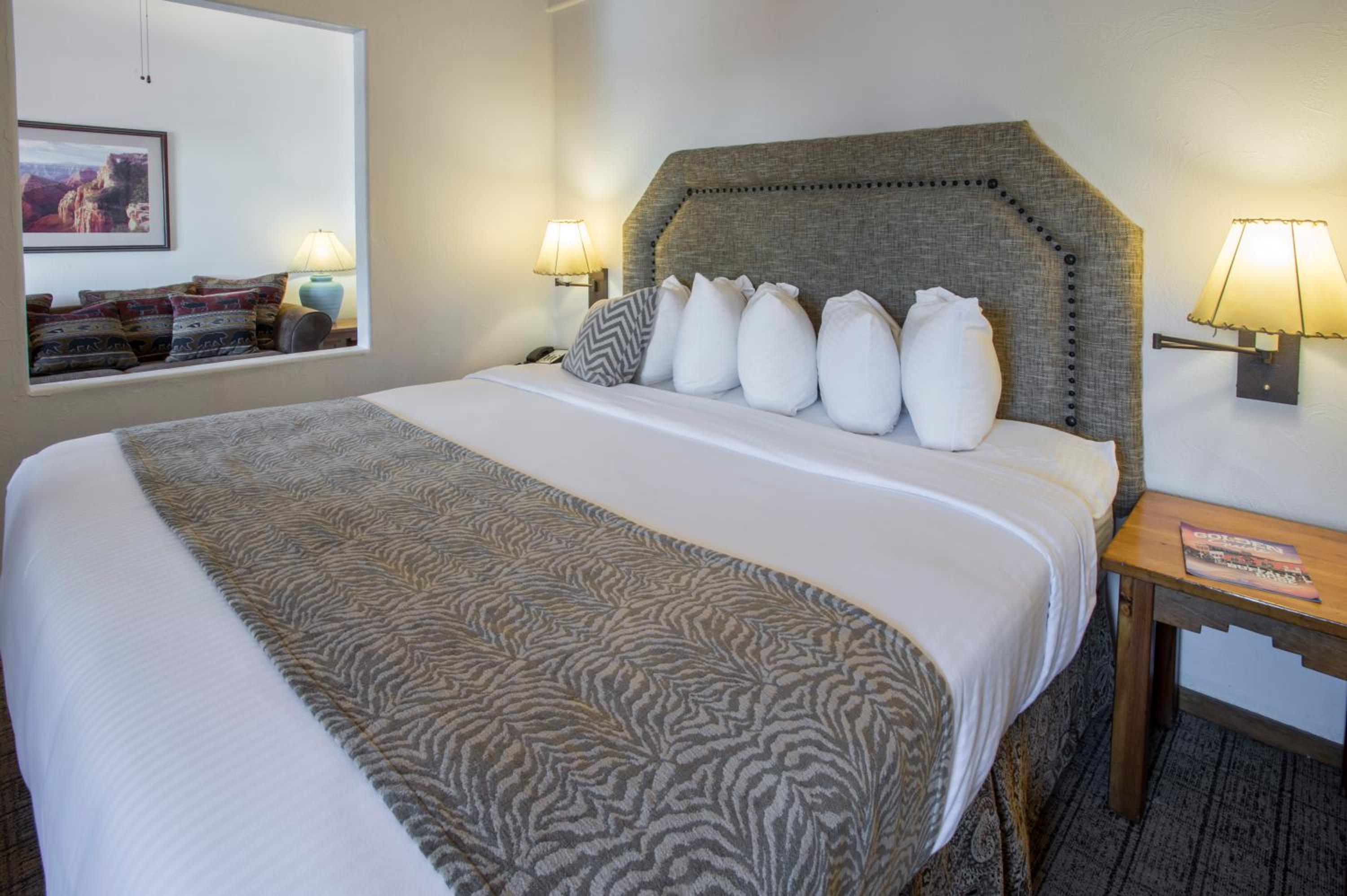 Traditional Mini Suite - Photo 1