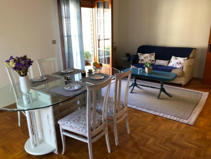 Apartment with Balcony - Photo 25