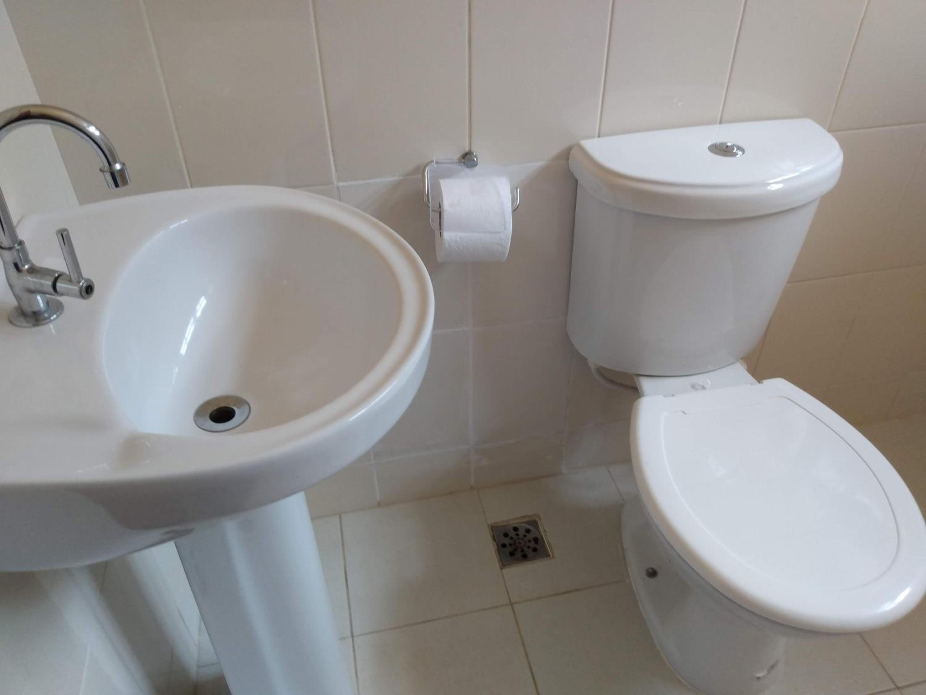 Standard Suite - Photo 5