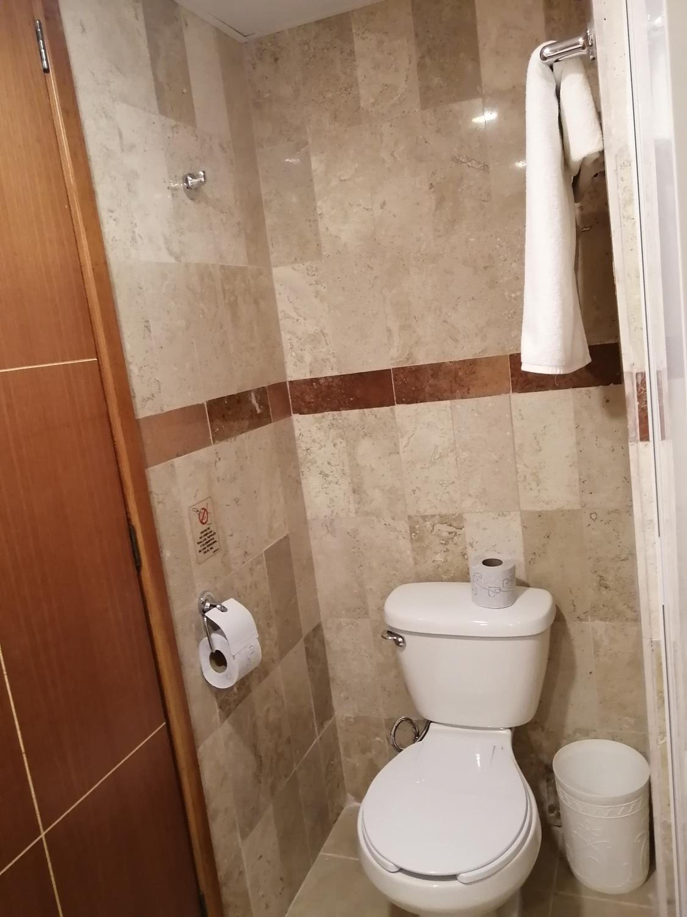 Standard Twin Room photo 3