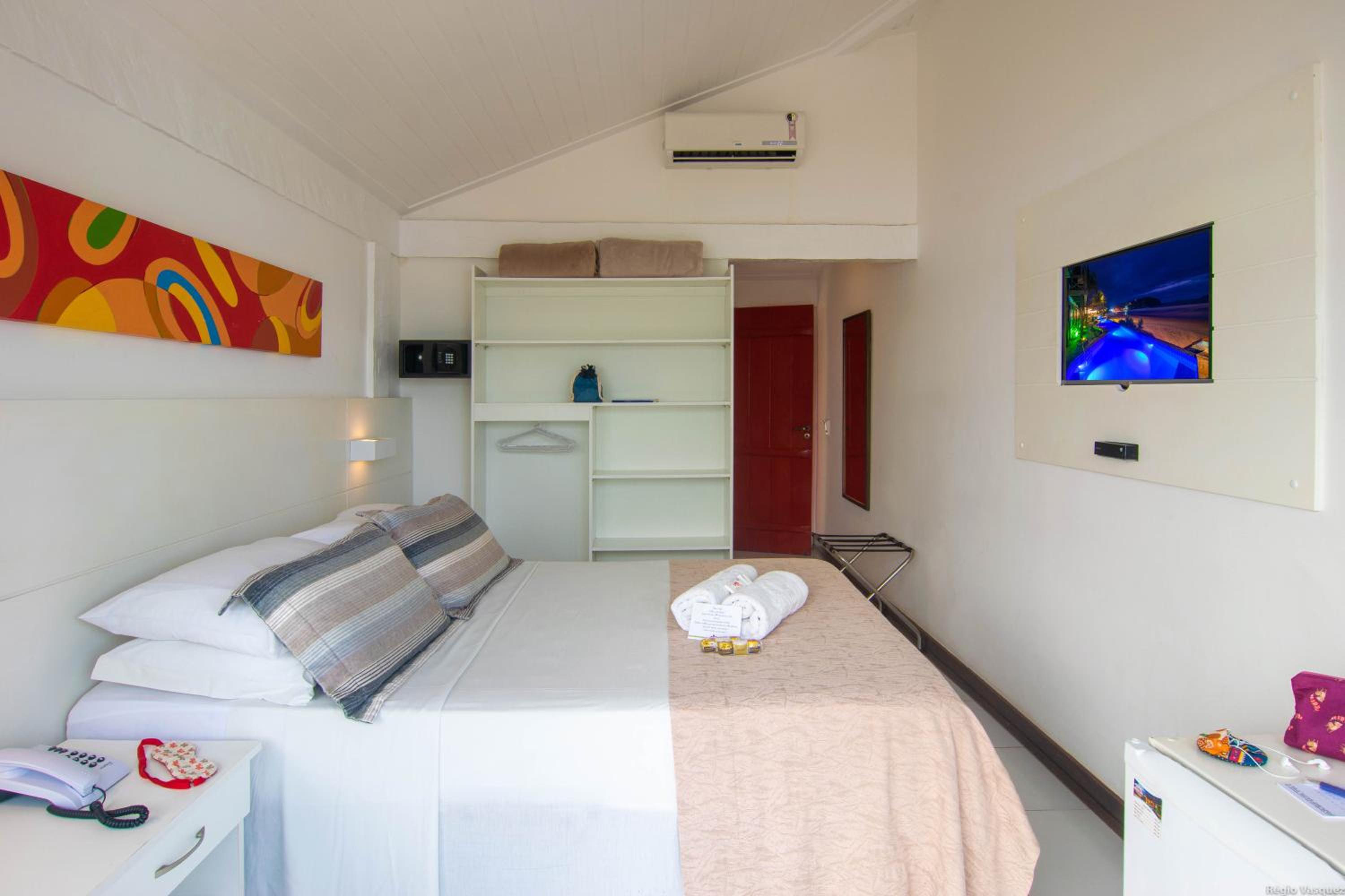 Deluxe Double Room with Side Sea View photo 1