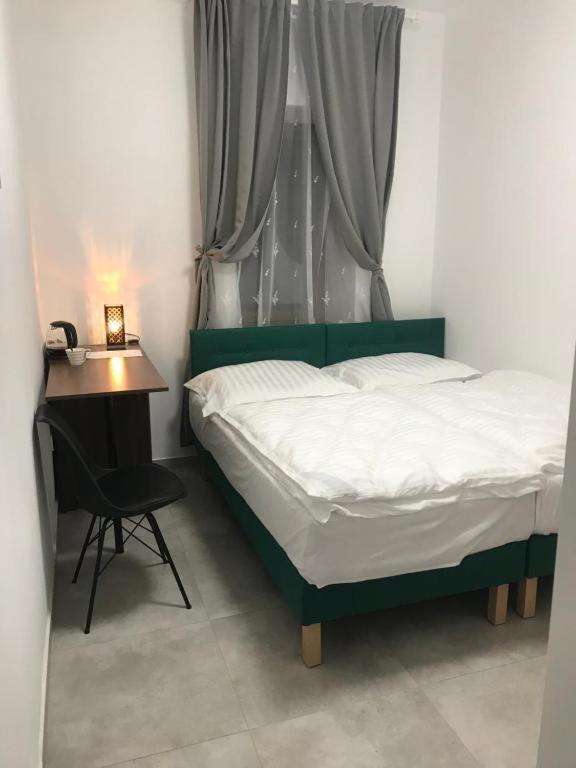 Economy Double Room photo 3