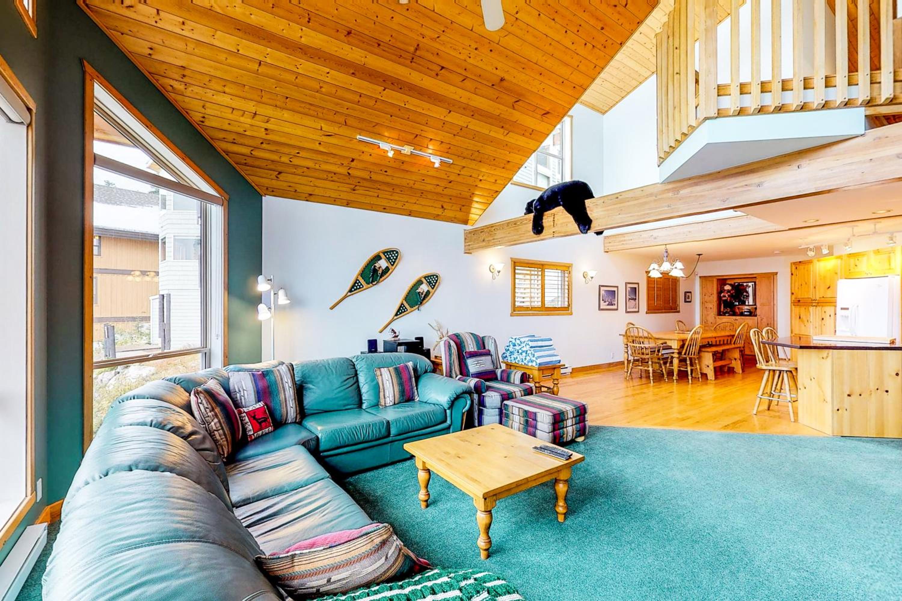 Three-Bedroom House photo 2