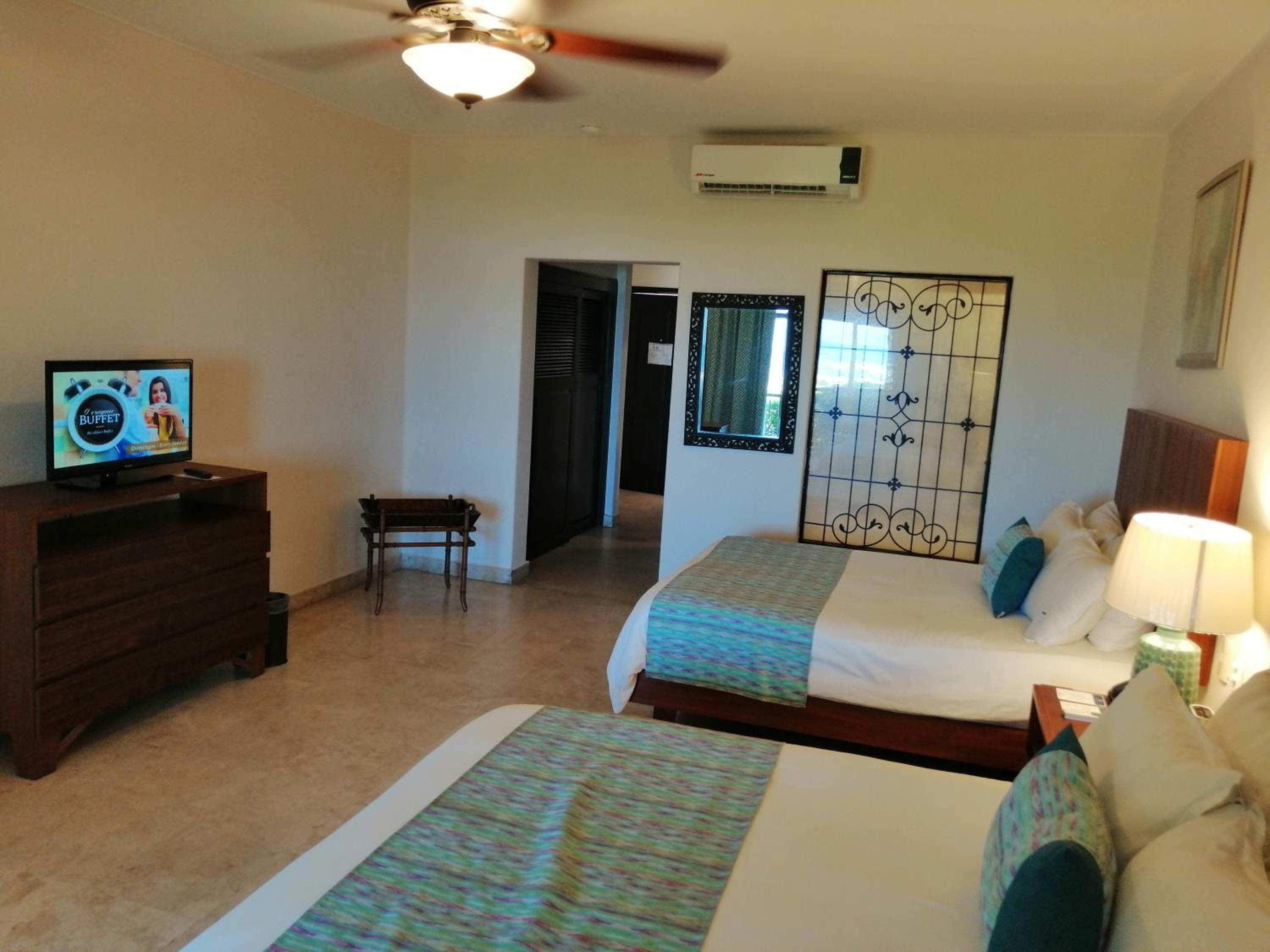 2 Queens Ocean View - Photo 2