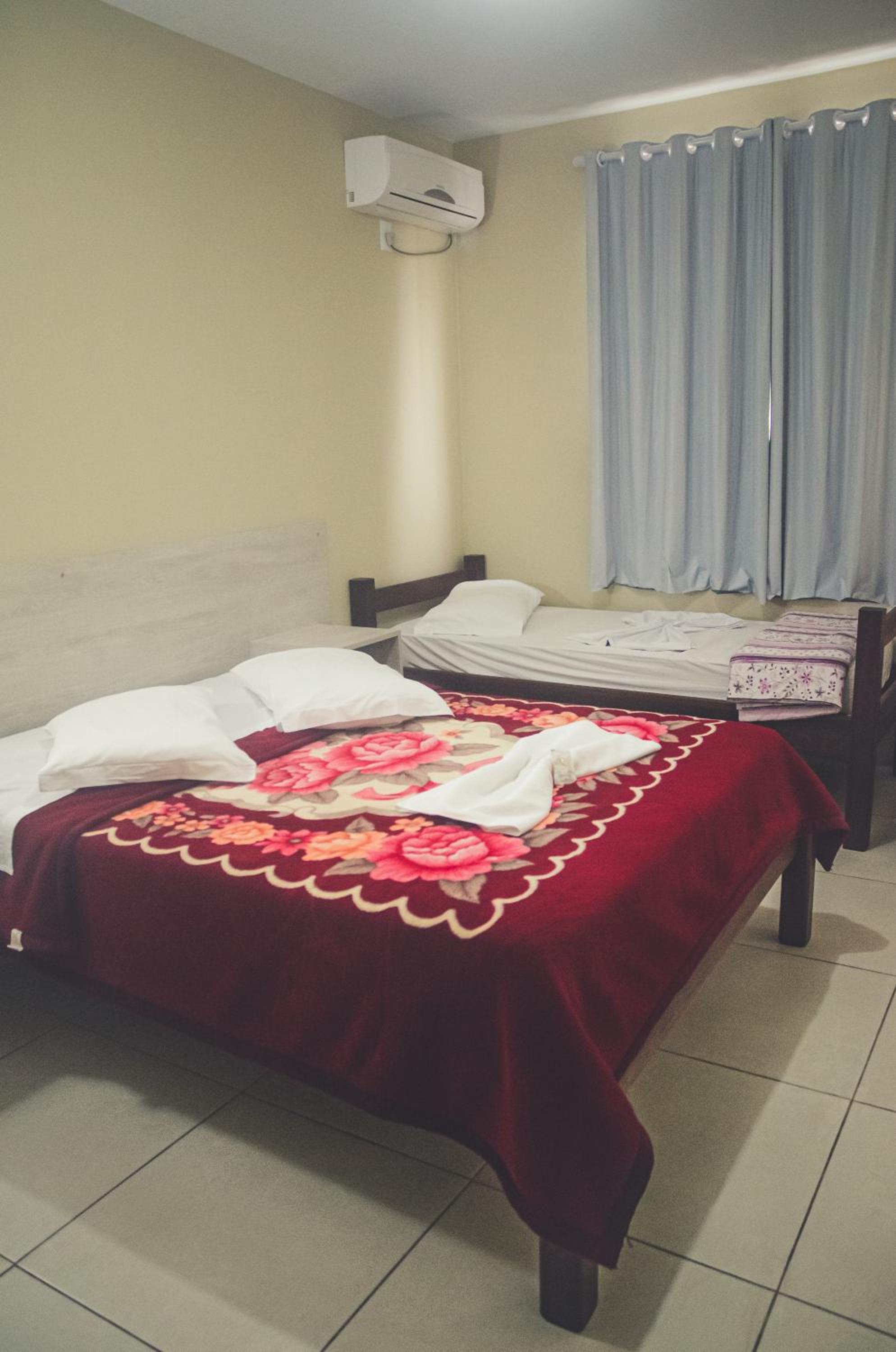 Standard Triple Room - Photo 1
