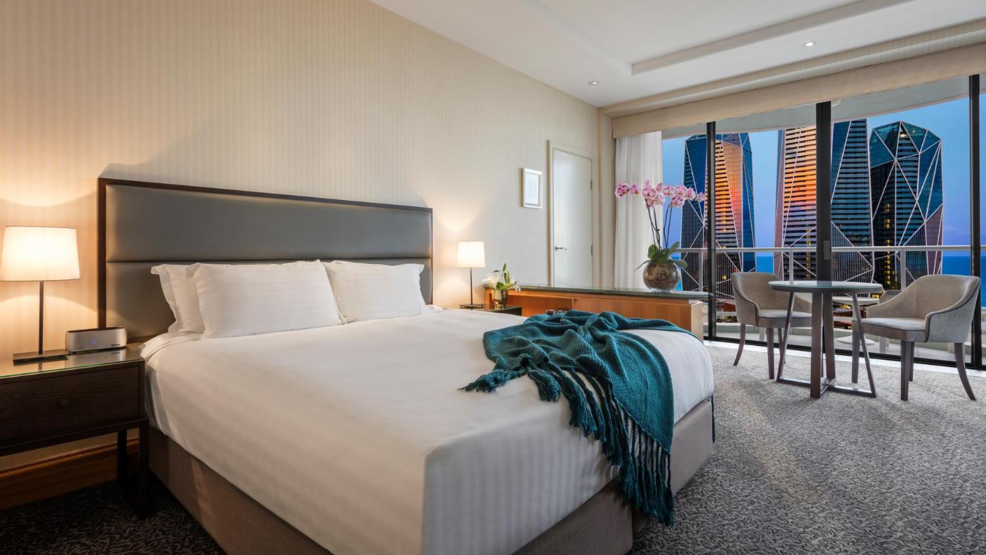 Studio Apartment with Sea View - No Housekeeping