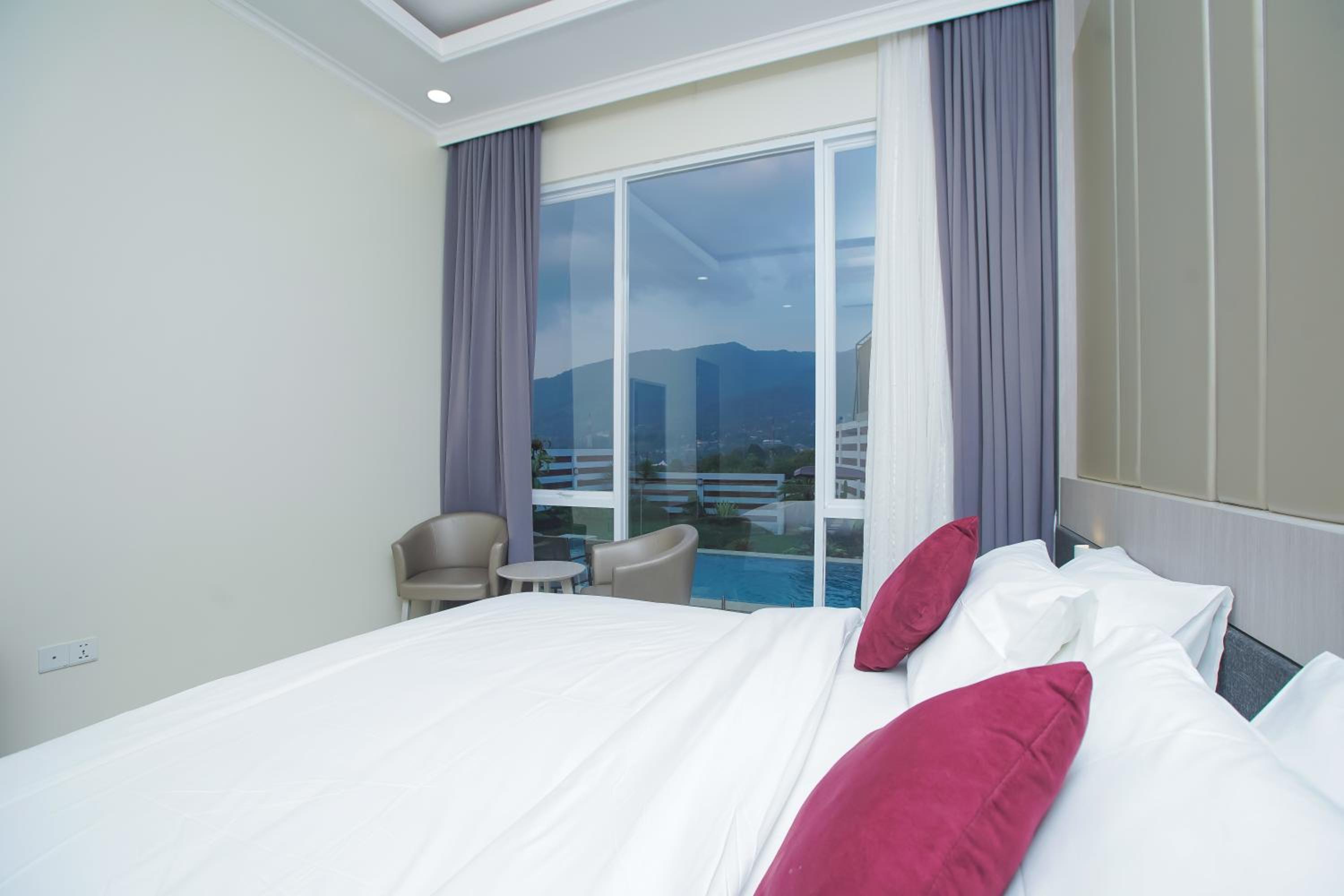 Two-Bedroom Villa - Photo 11