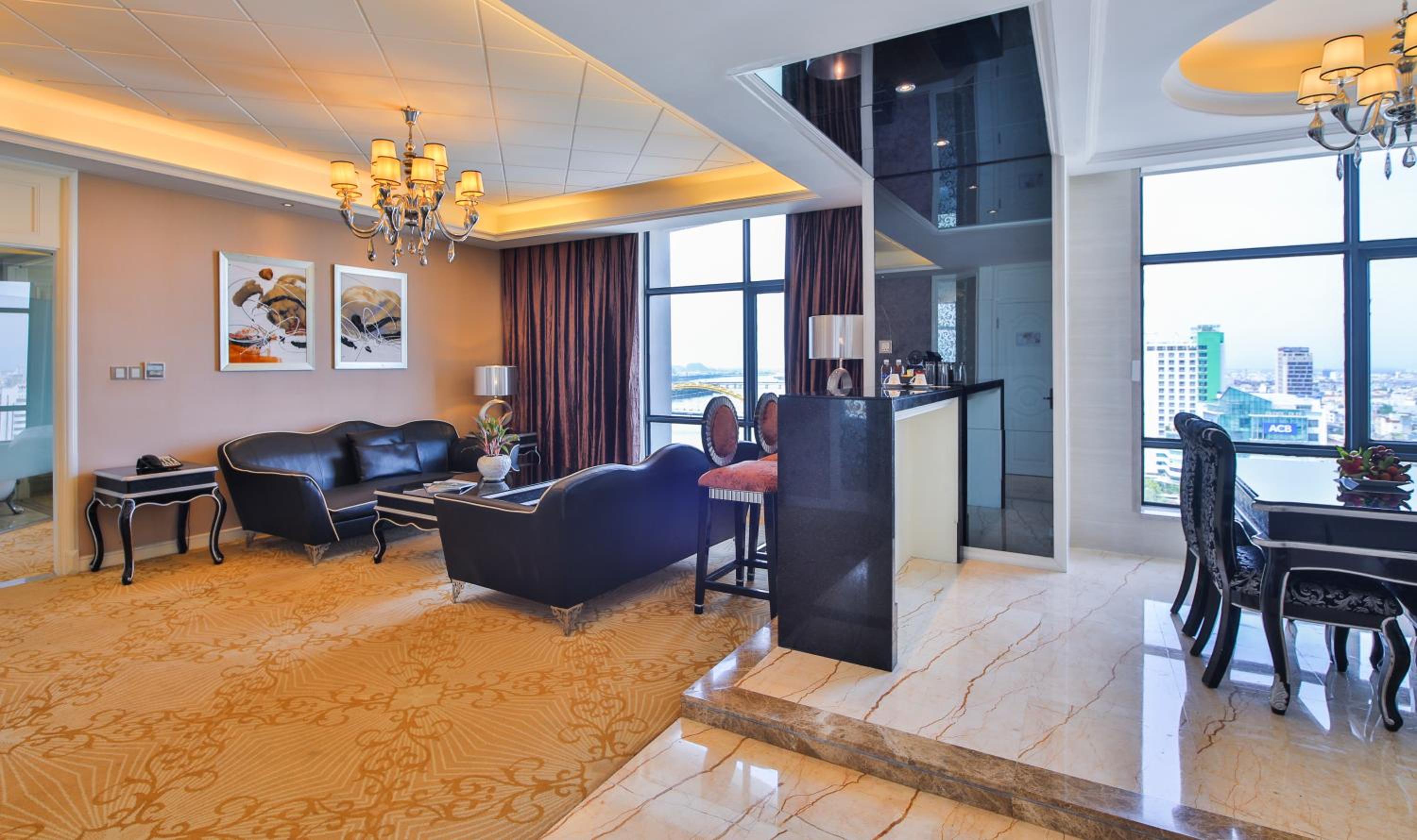 Two-Bedroom Apartment - One-way airport transfer & Afternoon Tea Included Once Per Stay - Photo 9