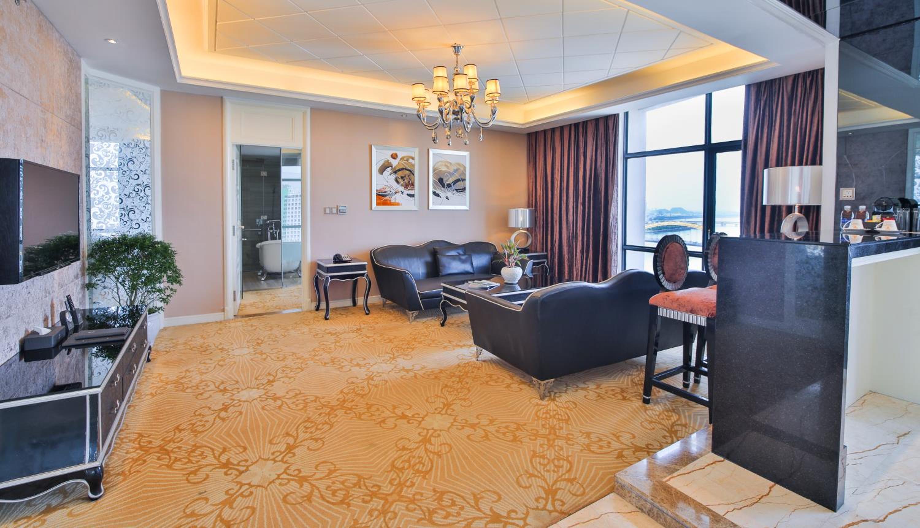 Two-Bedroom Apartment - One-way airport transfer & Afternoon Tea Included Once Per Stay - Photo 6