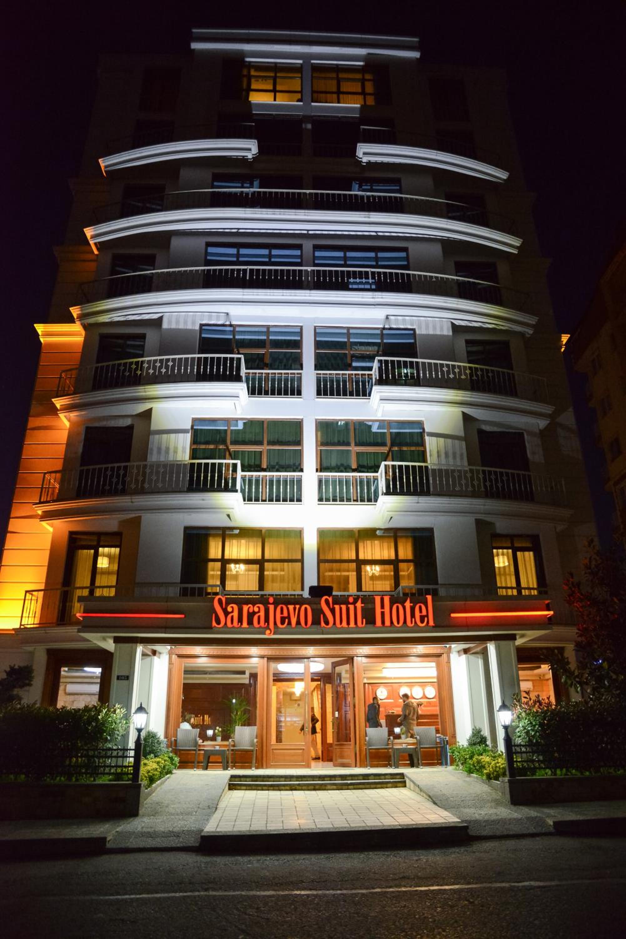 Standard Suite - Photo 2