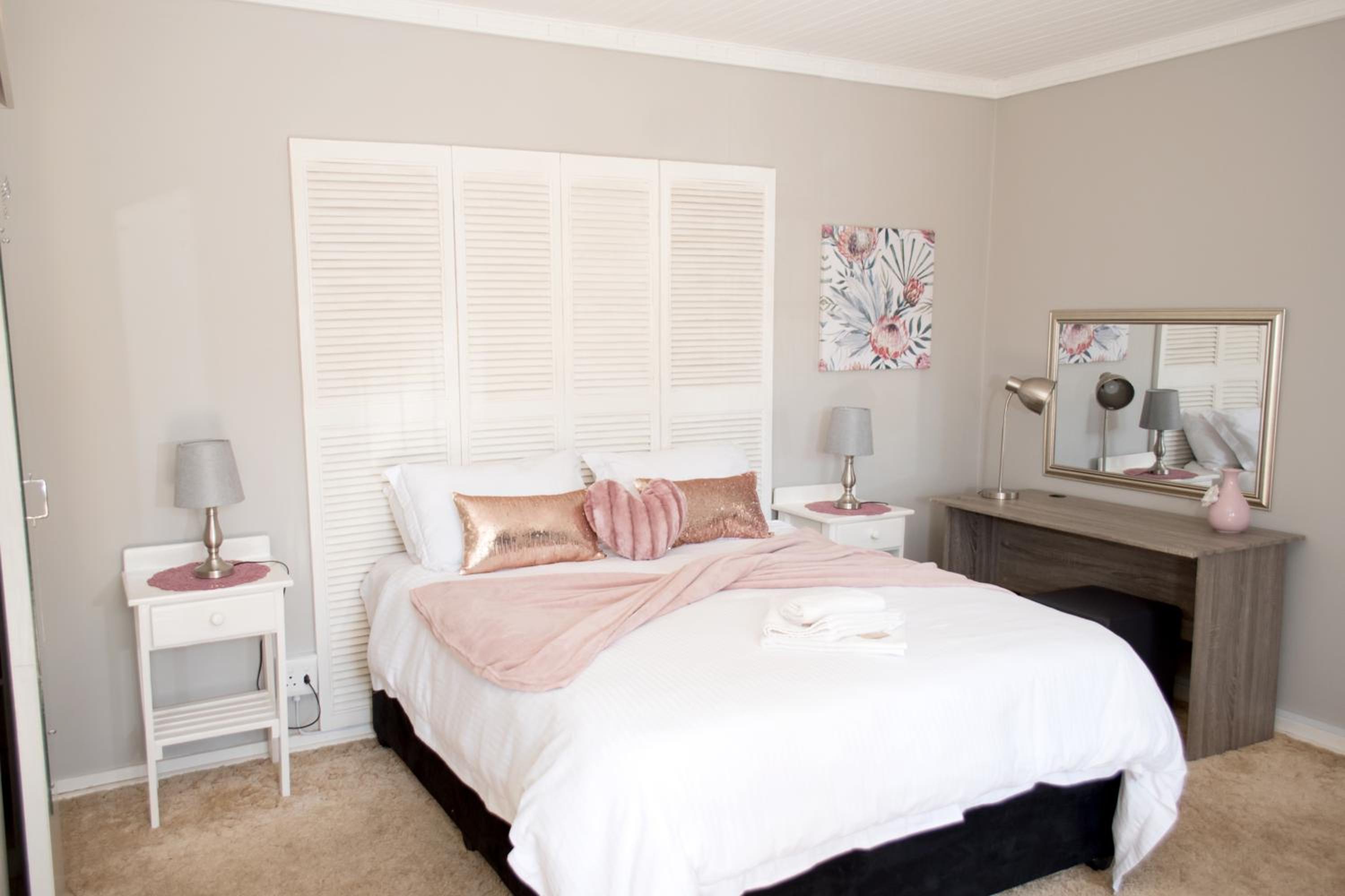 Superior Queen Room - Photo 8