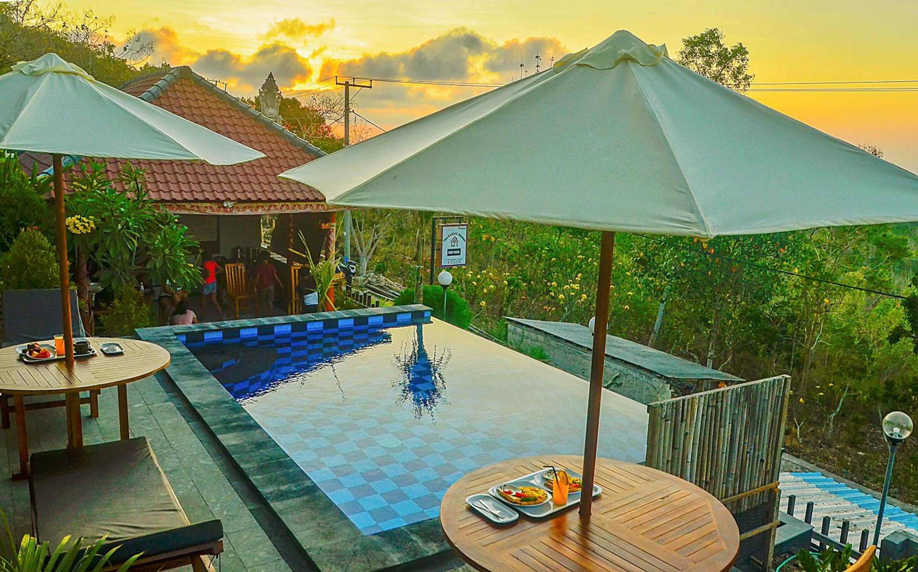 Deluxe Double Room (2 Adults + 1 Child) - Photo 17