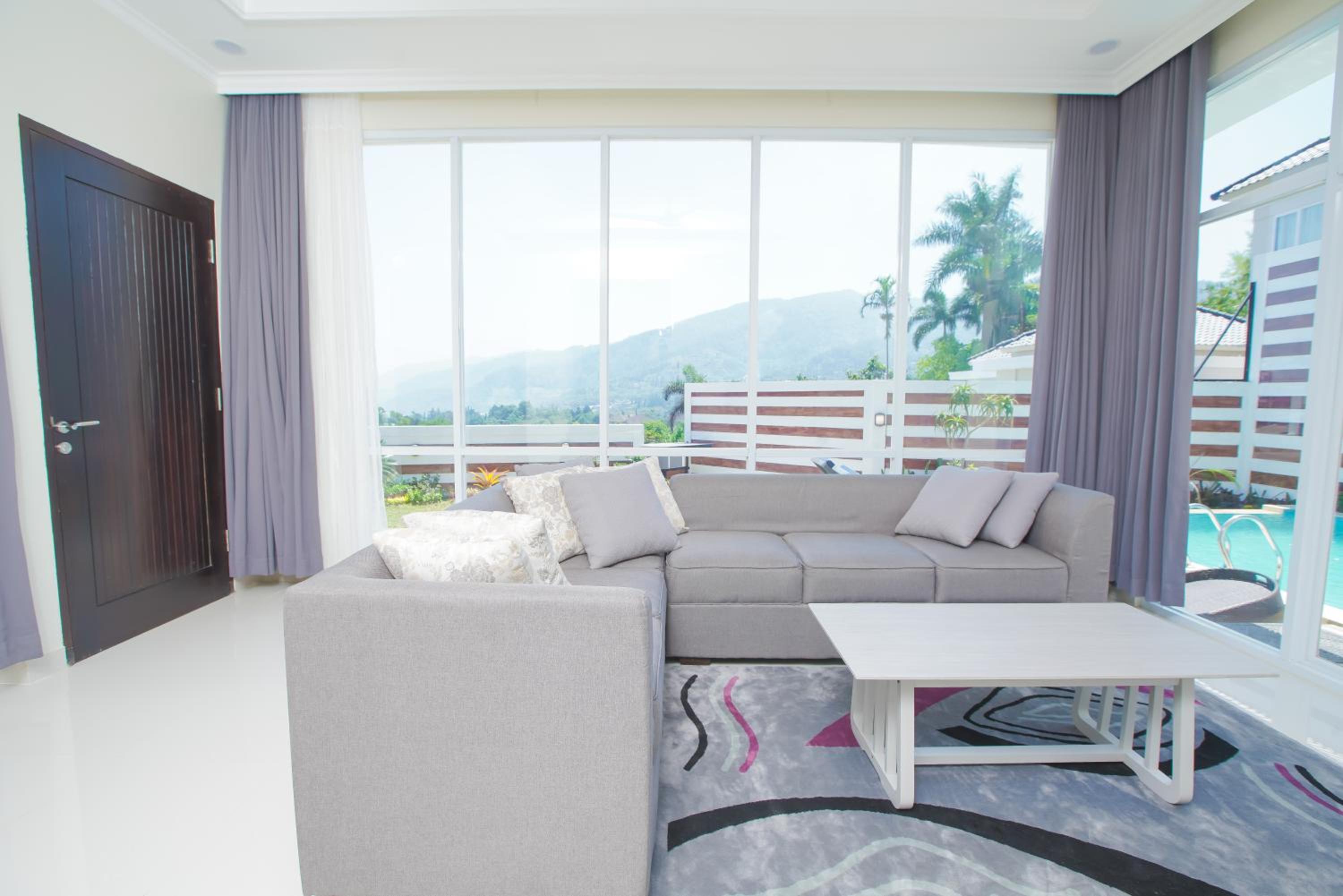 Three-Bedroom Villa - Photo 35