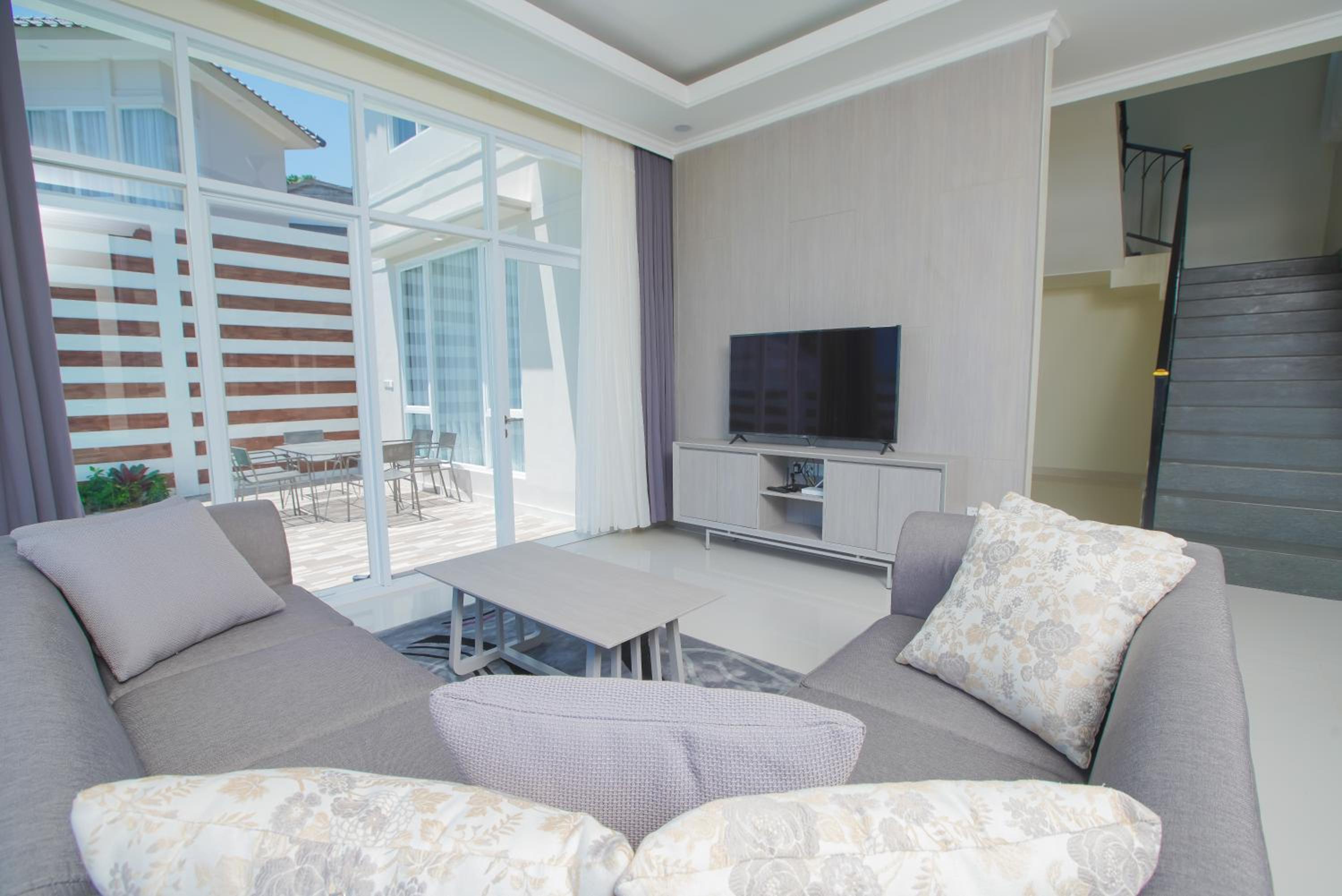 Three-Bedroom Villa - Photo 36