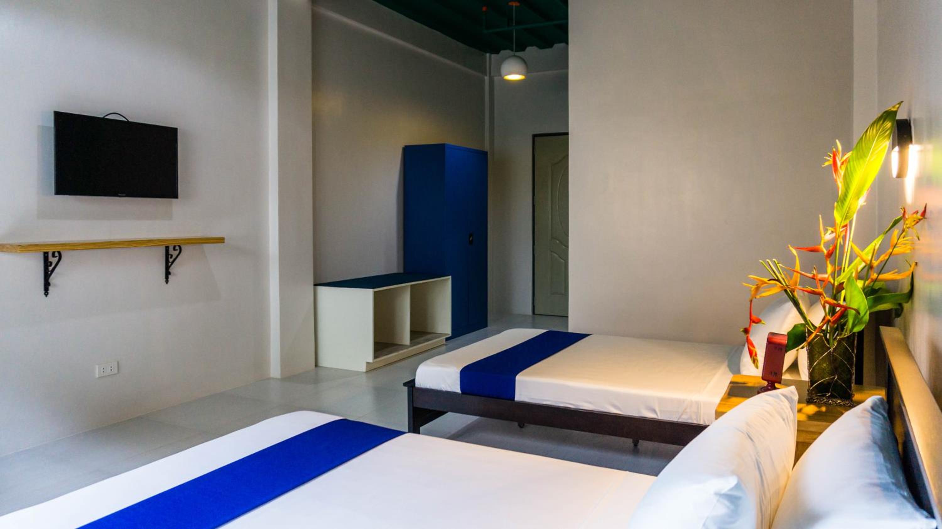 Standard Twin Room - Photo 1