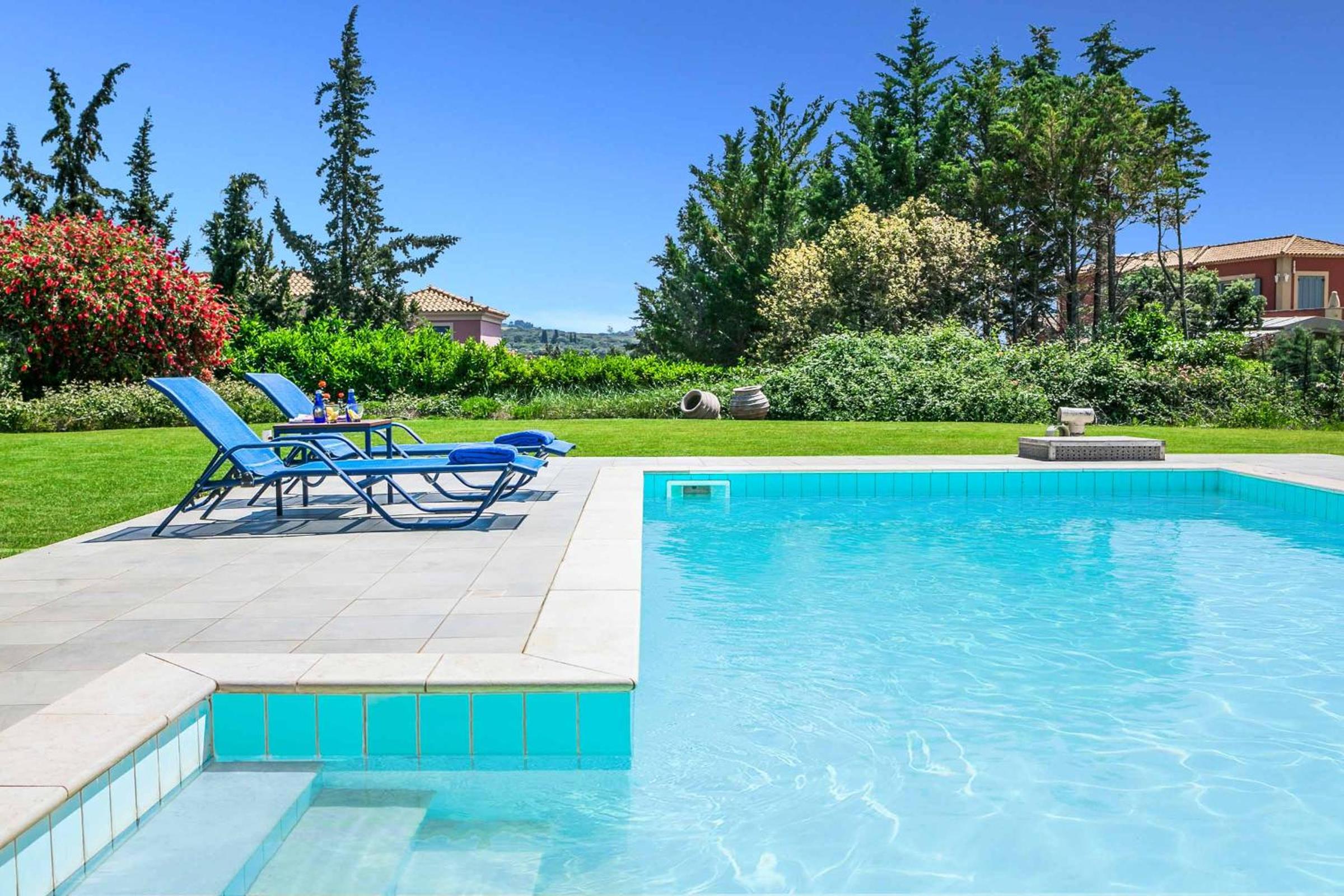 Villa photo 3