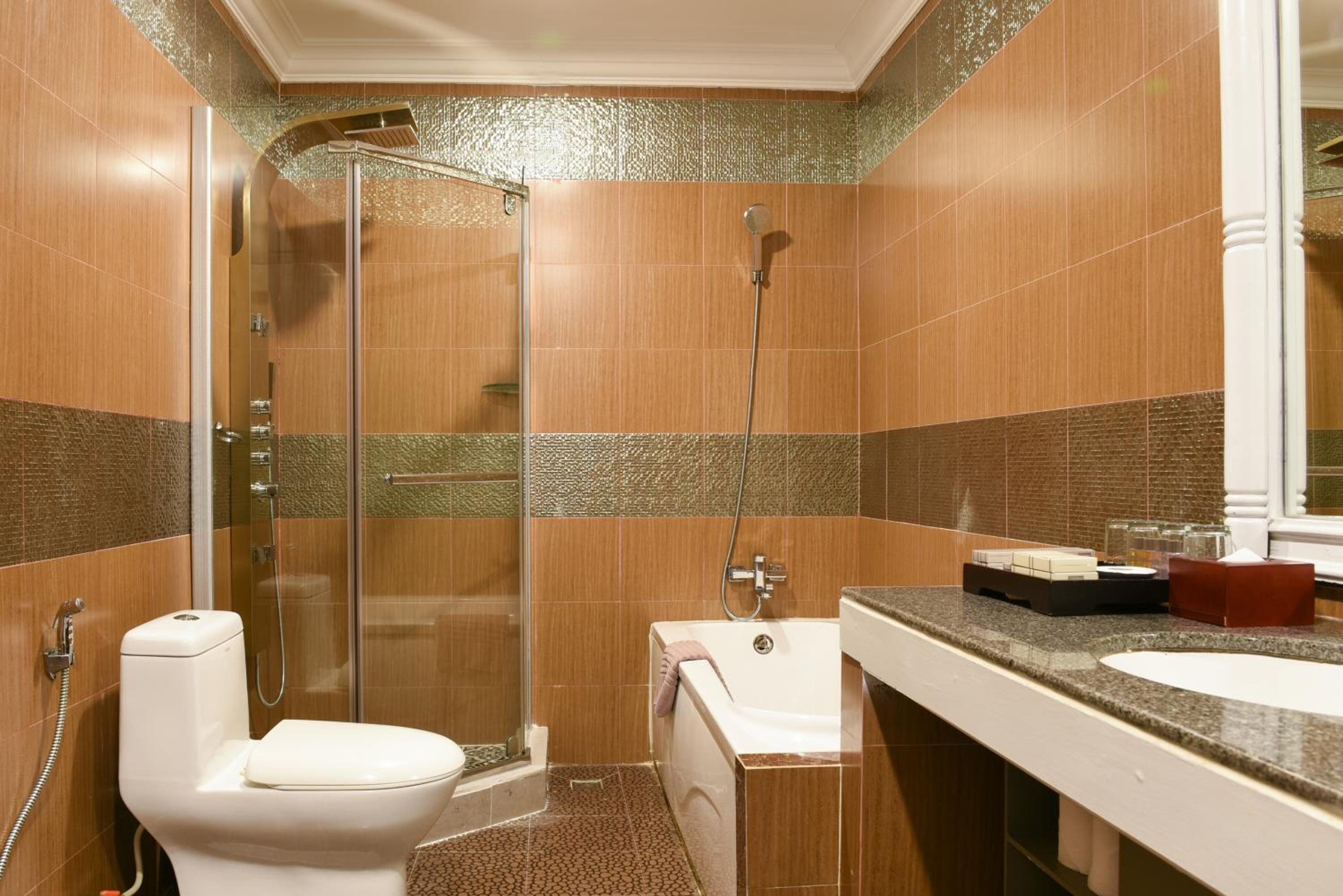 Family Suite - Photo 8