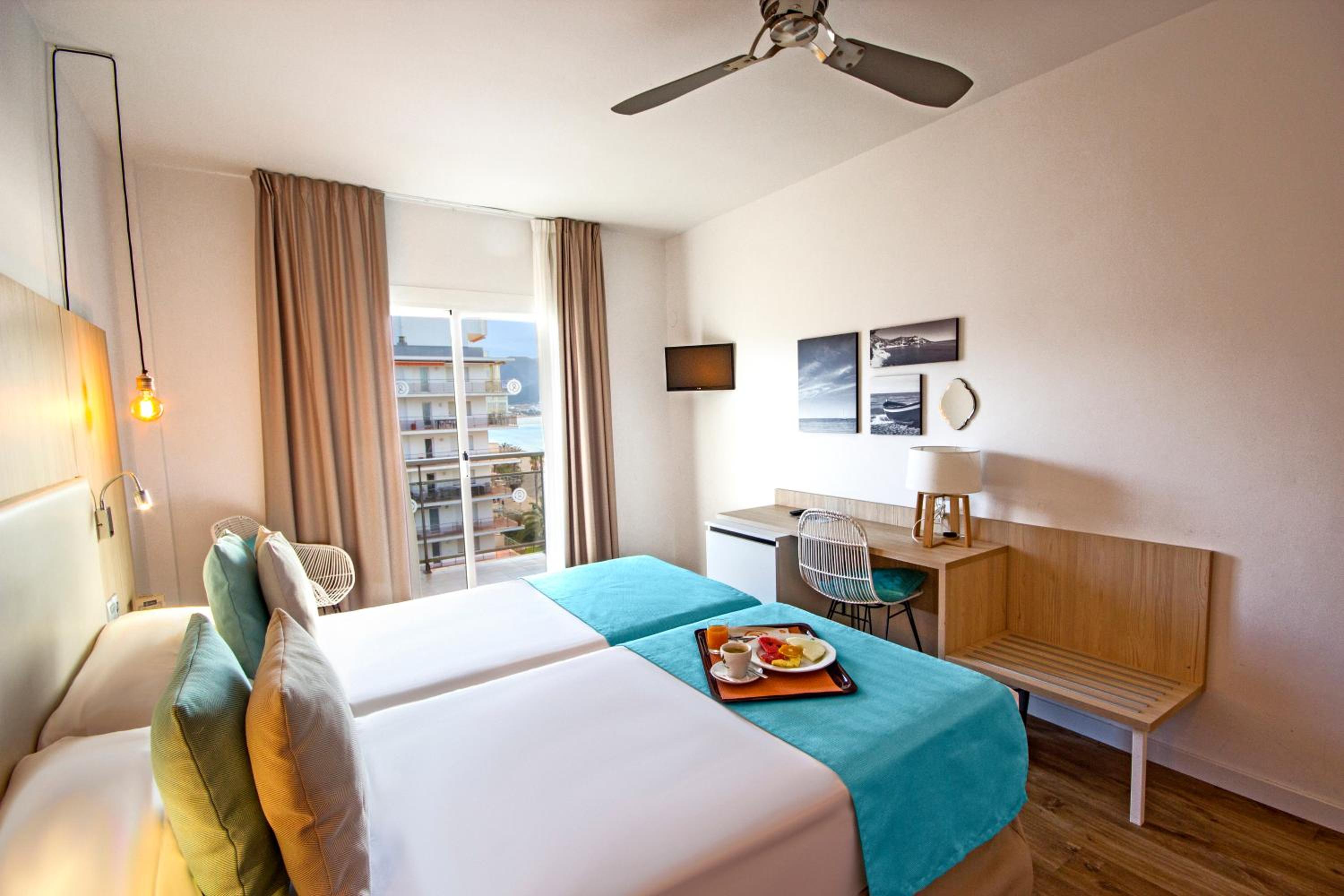 Double Room - Photo 13