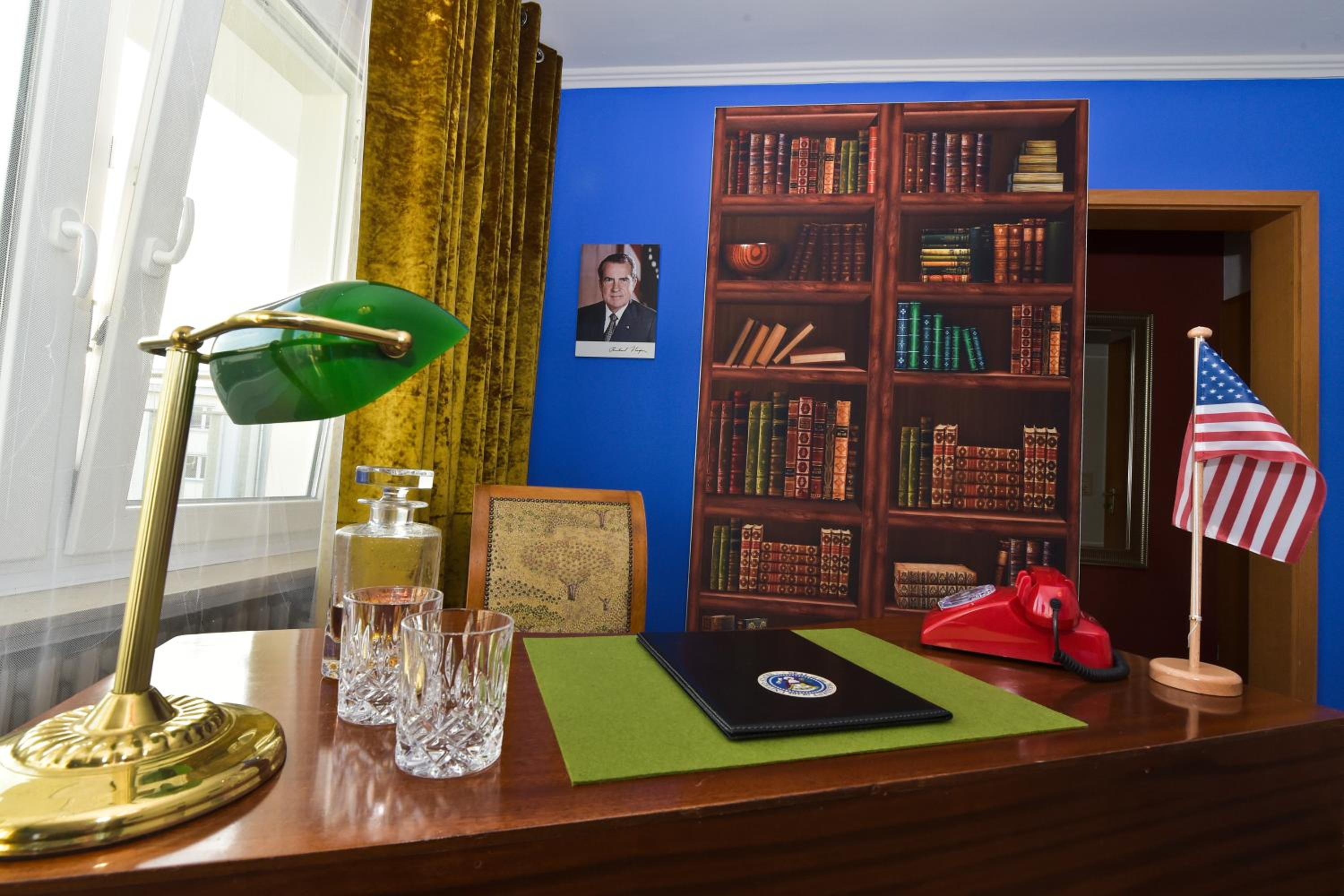 Deluxe Double or Twin Room - Photo 12