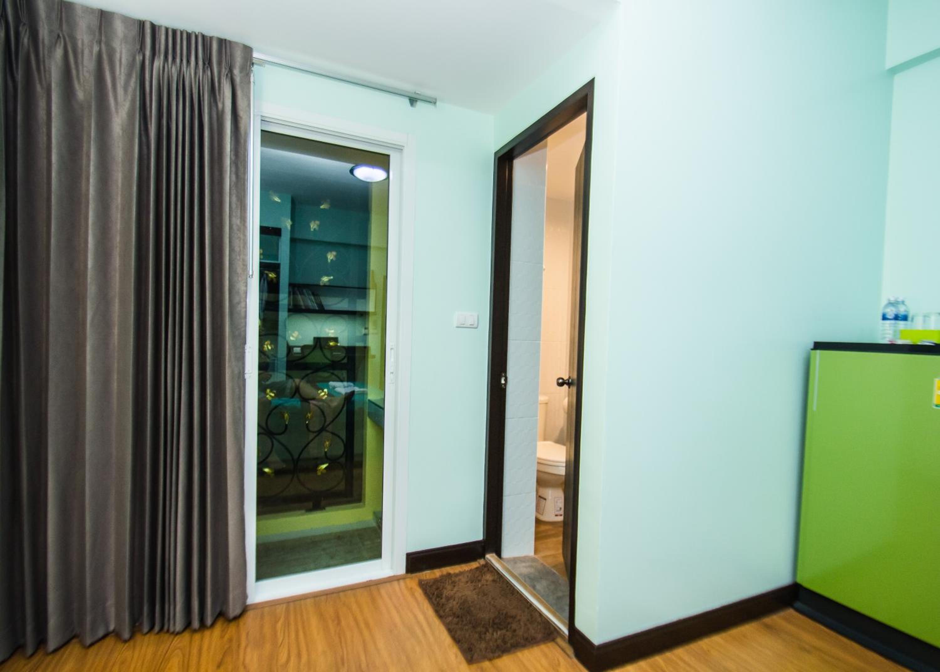 Double Room - Photo 18