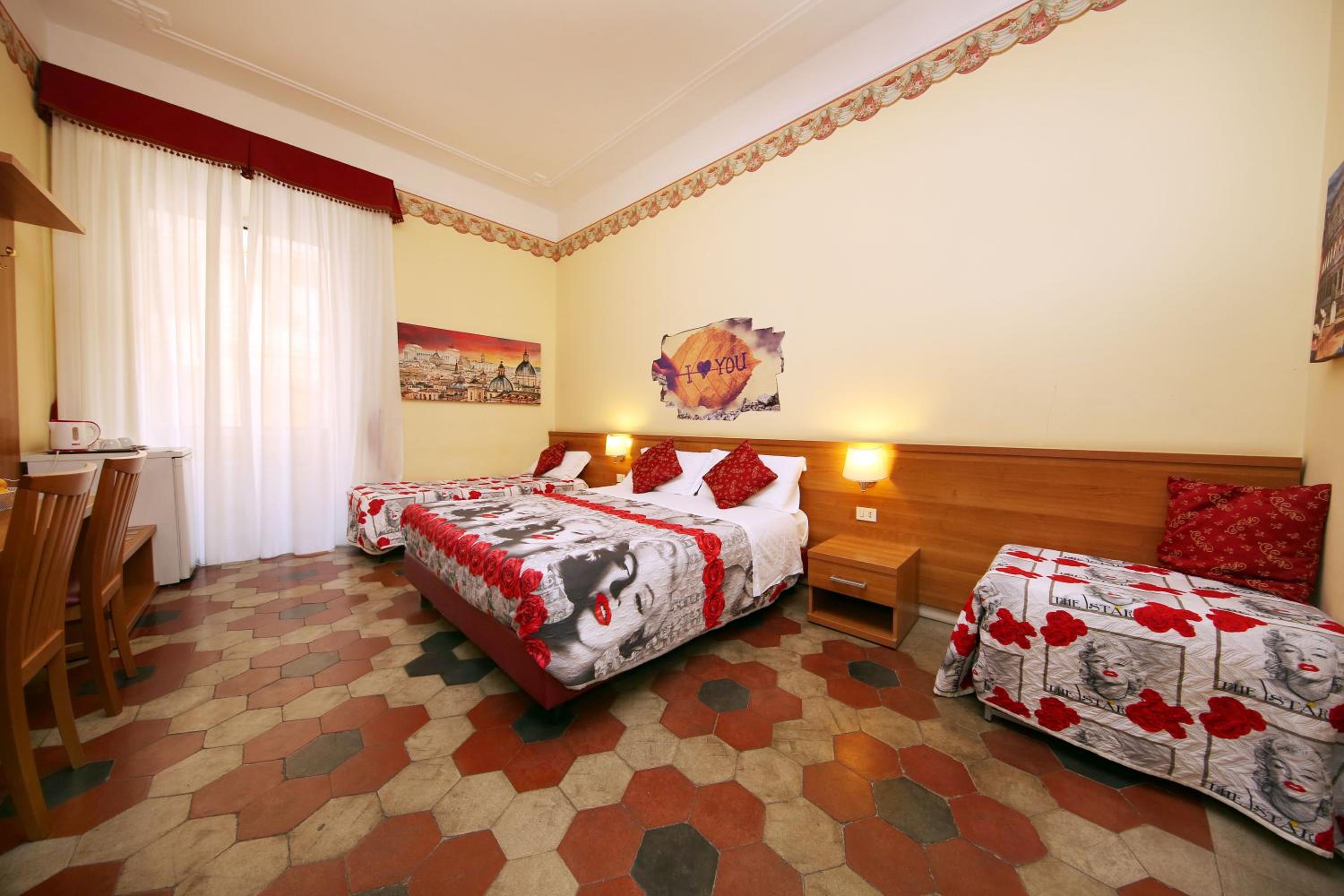 Triple Room