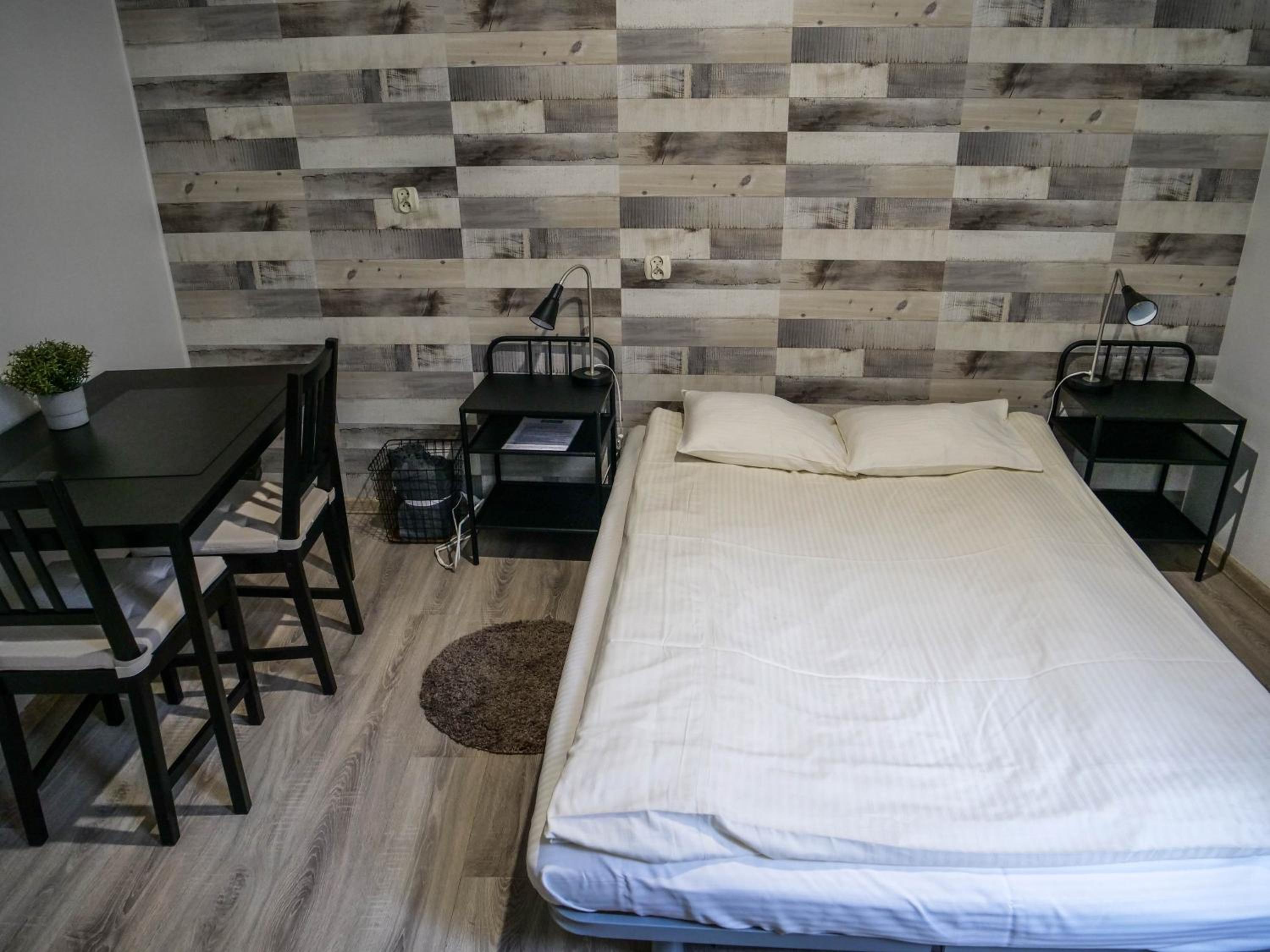 Budget Double Room photo 3