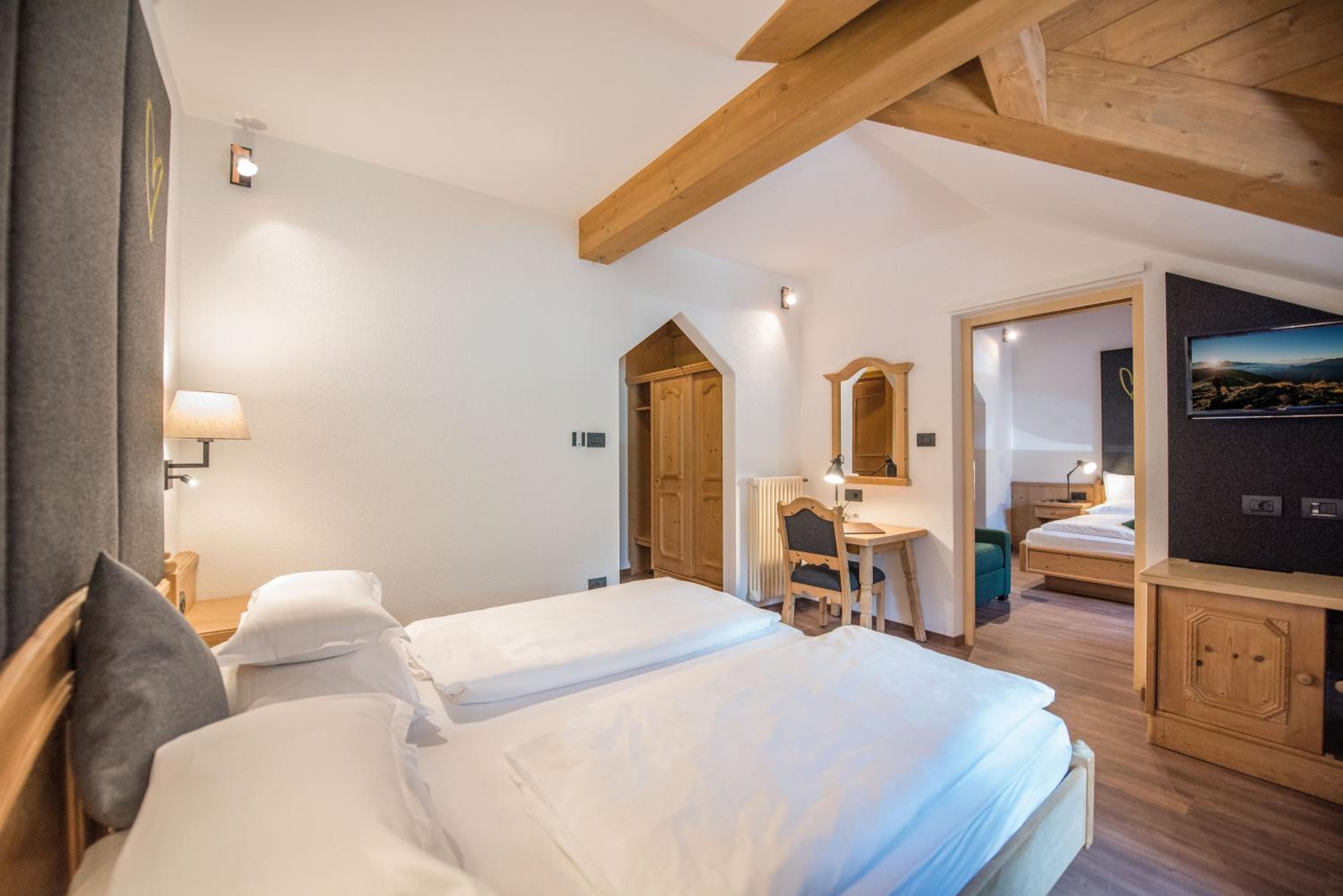 Family Suite with Balcony photo 1