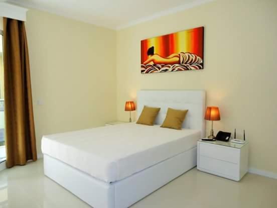 Large Double Room photo 1