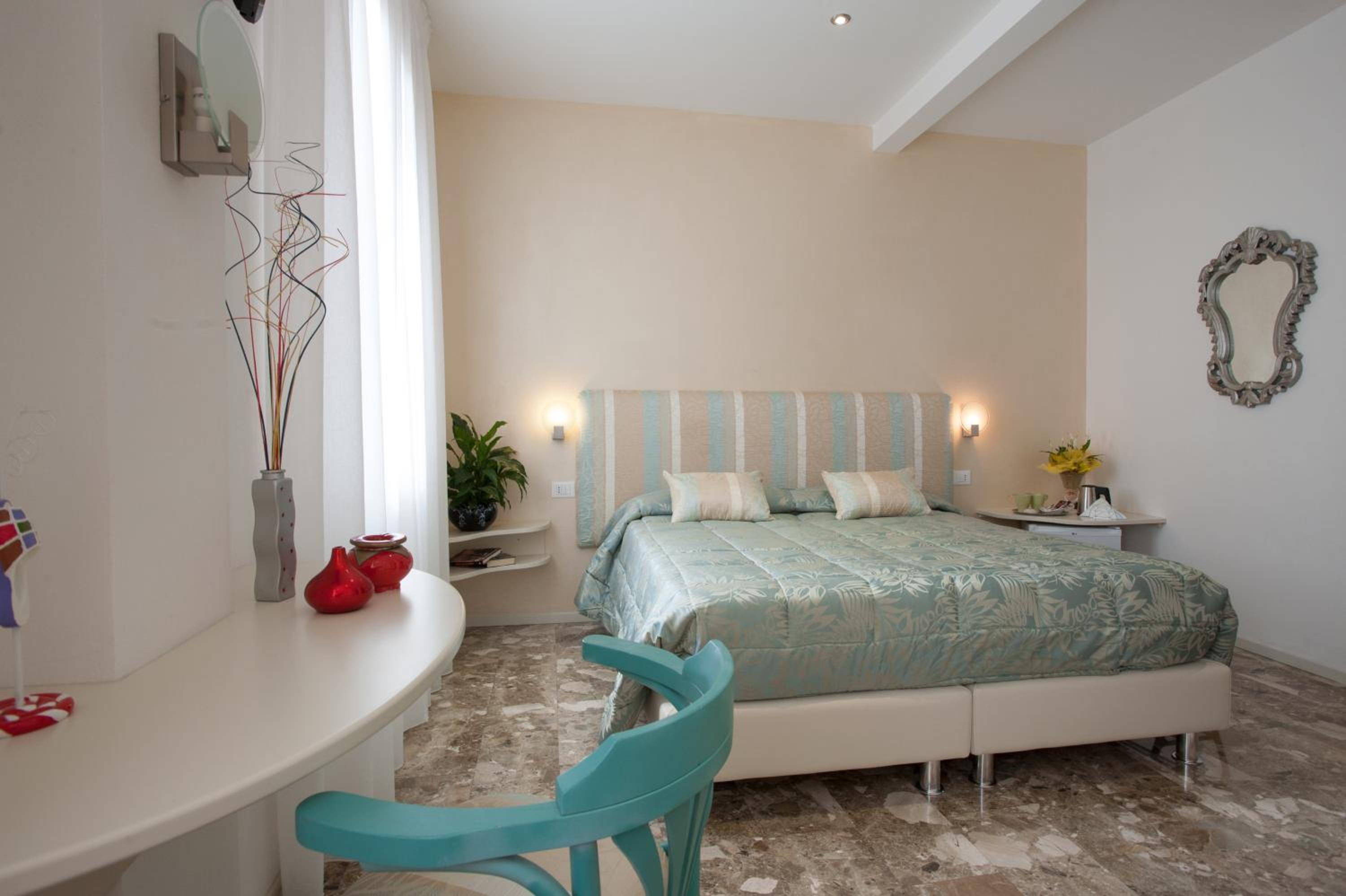 Double Room - Photo 1