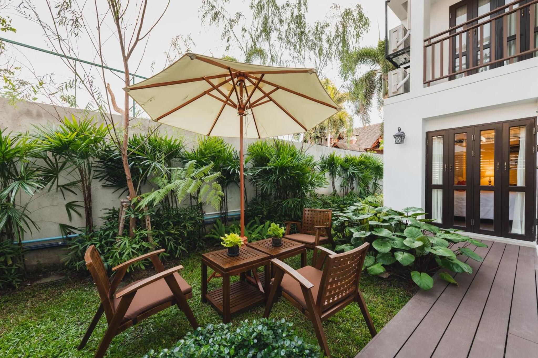 Lanna Family room with Garden photo 3