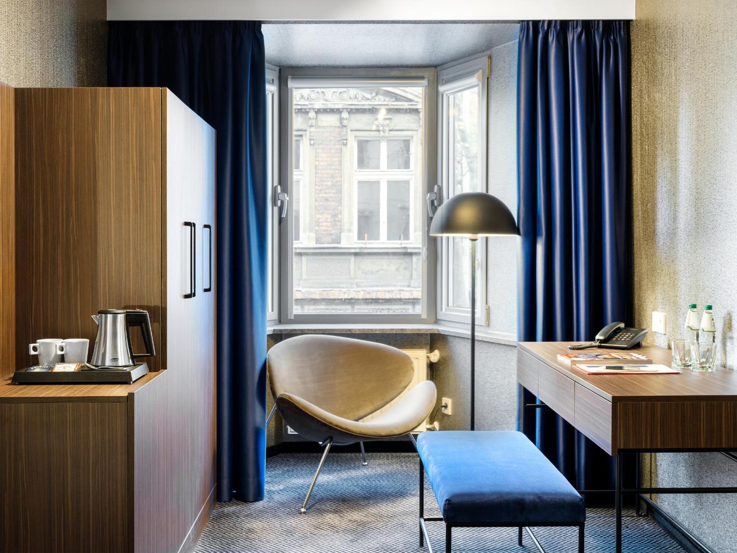 Standard Twin Room - Photo 2