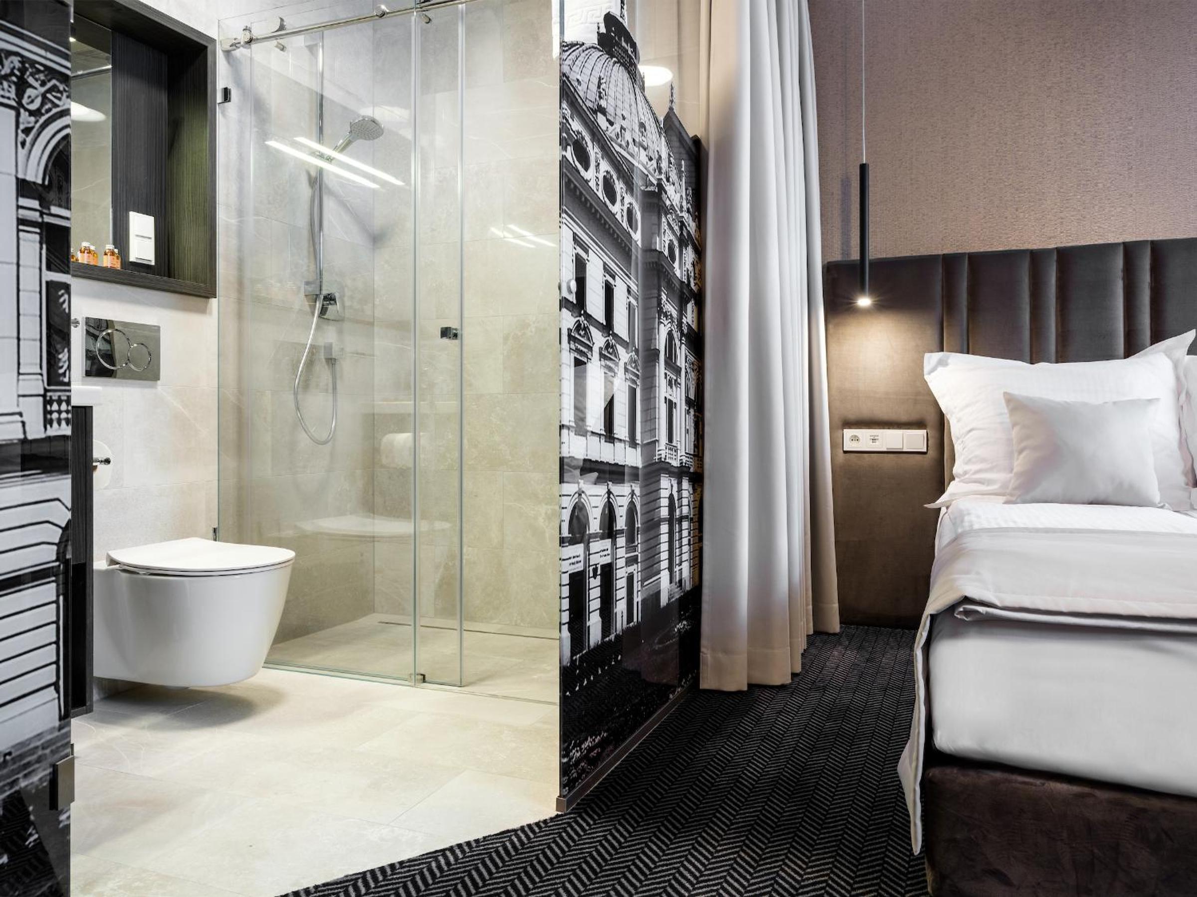 Double Room - Photo 3
