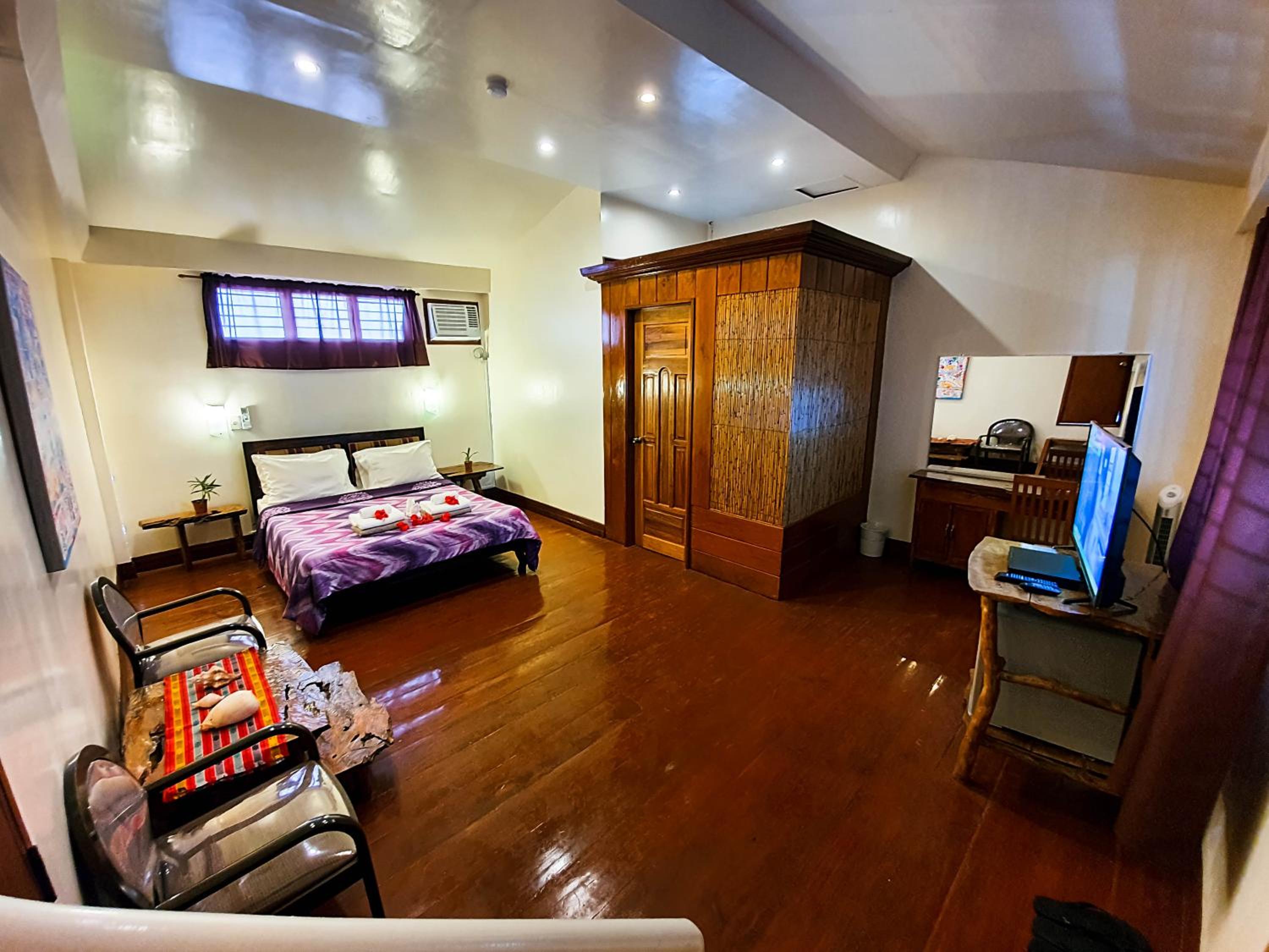 Superior Room with Balcony and Sea View - Photo 8