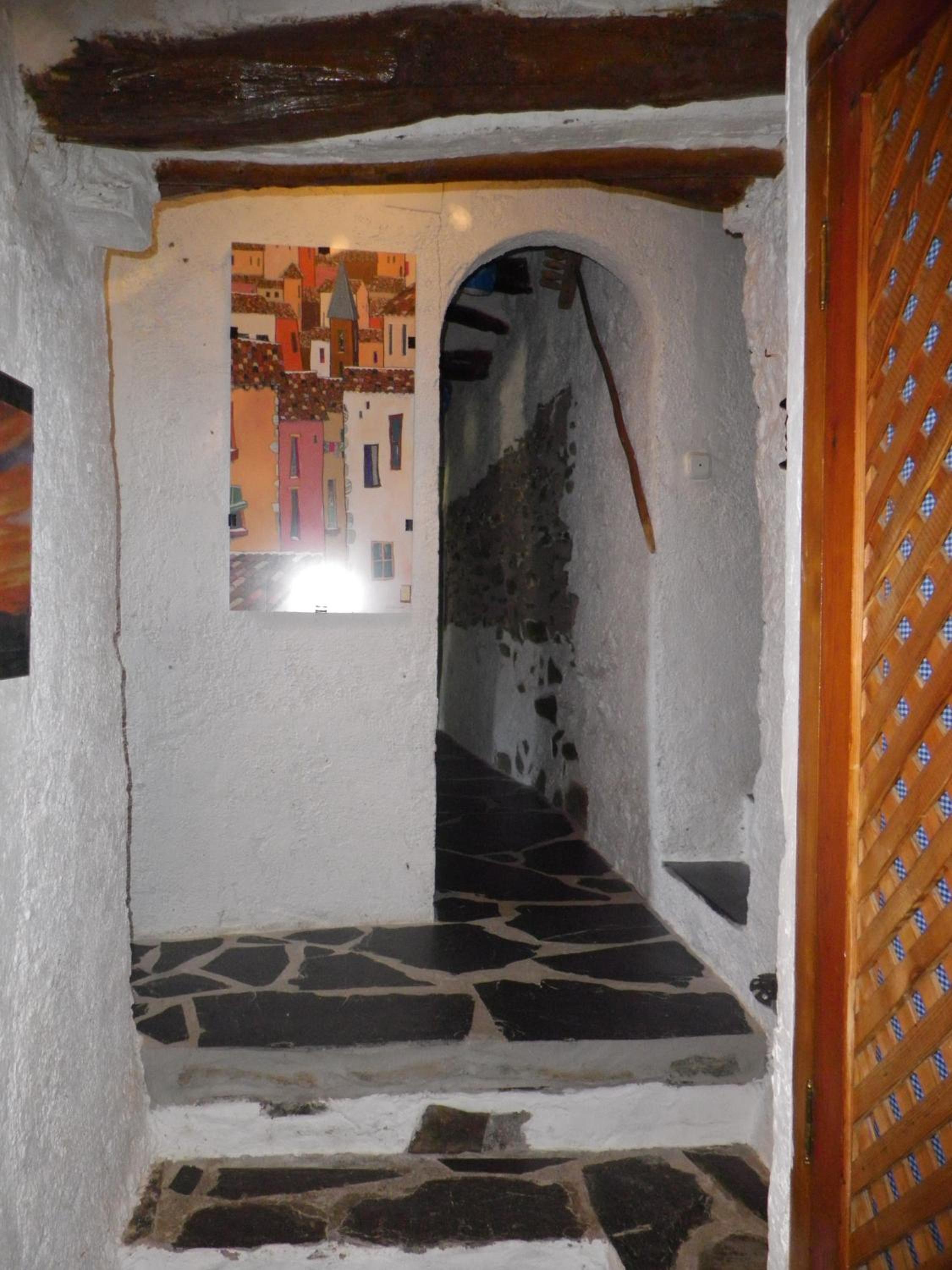 Three-Bedroom House - Photo 44