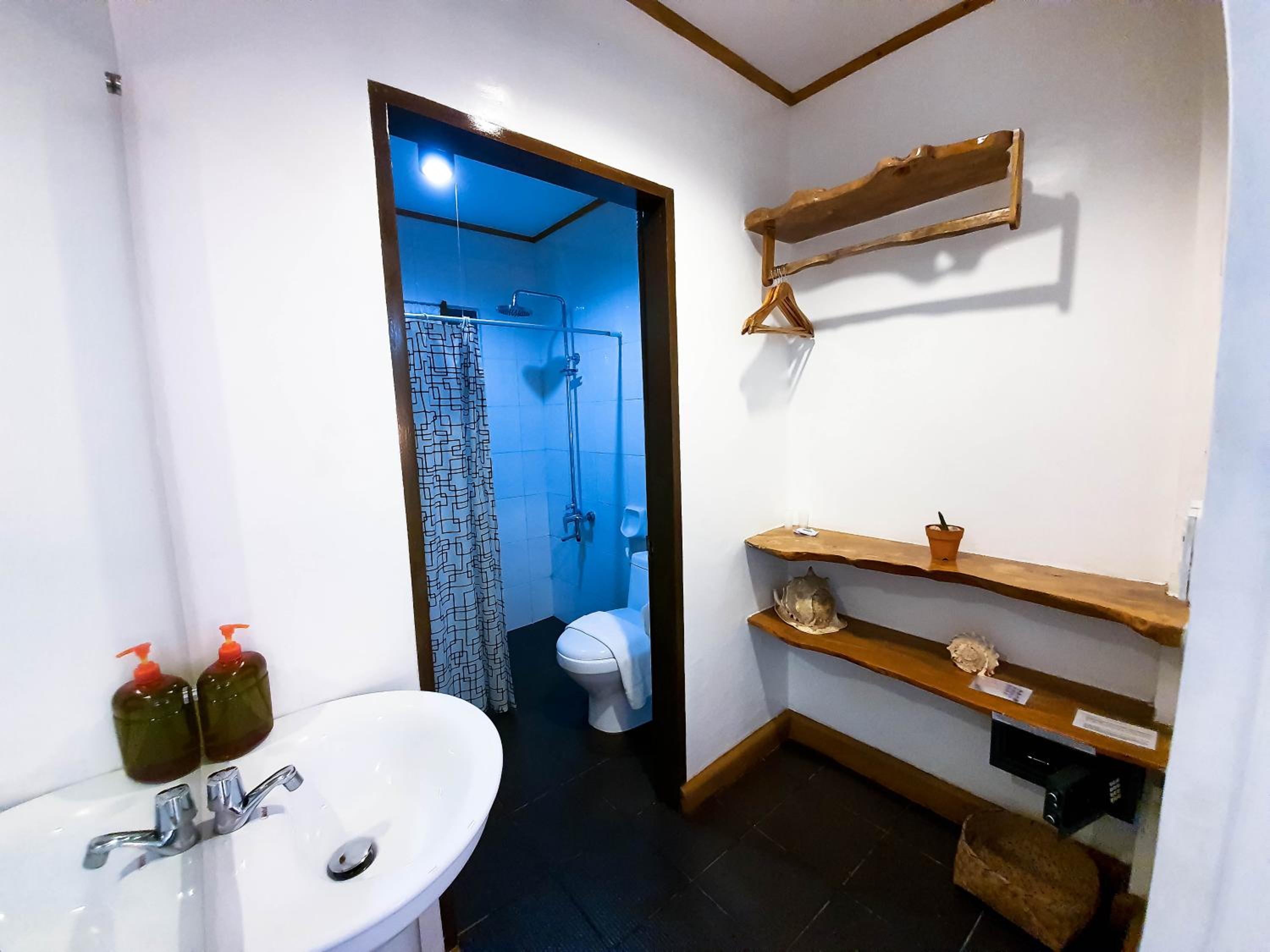 Deluxe Room with Garden View - Photo 1