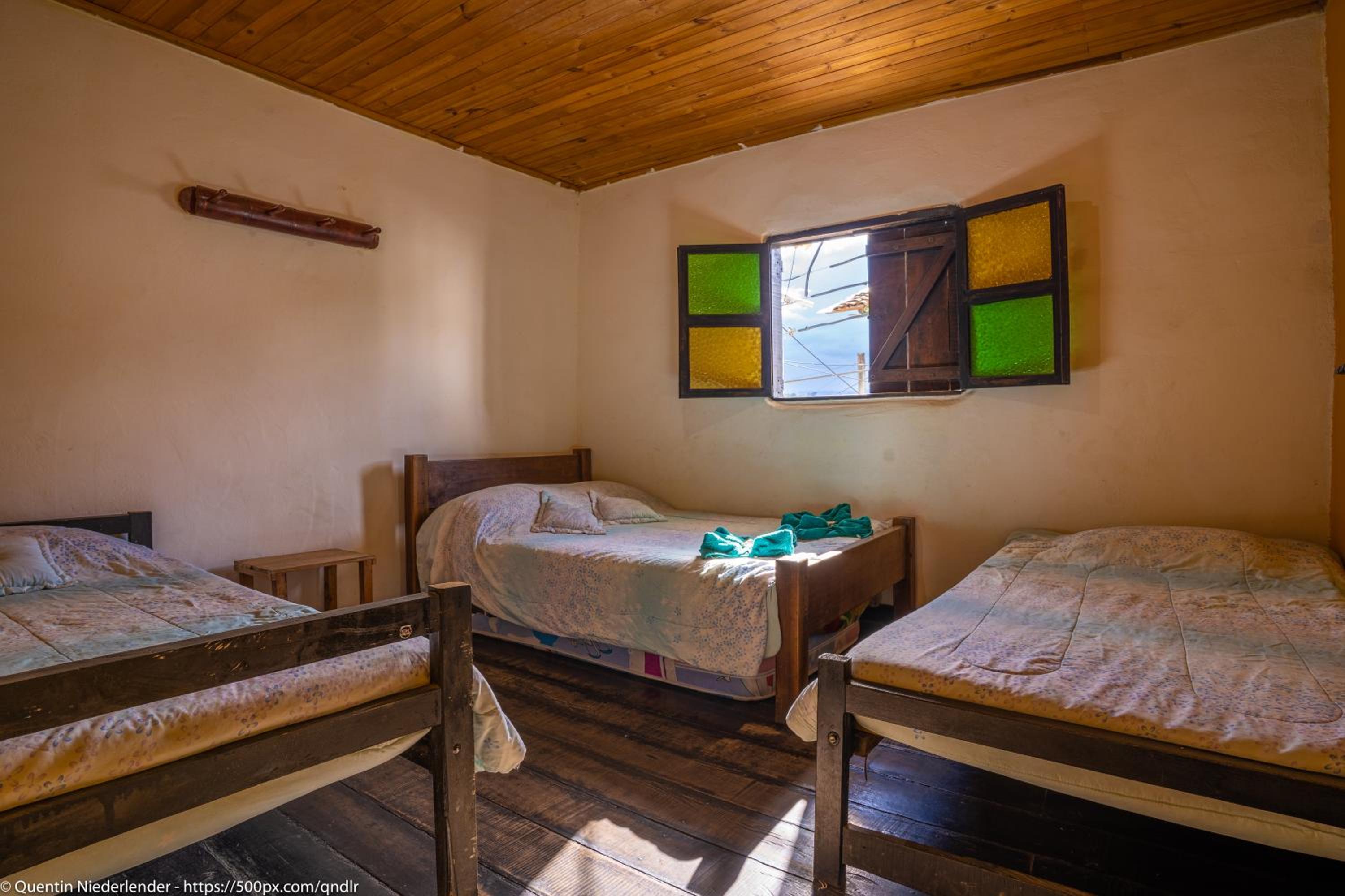 Economy Quadruple Room with Shared Bathroom photo 3