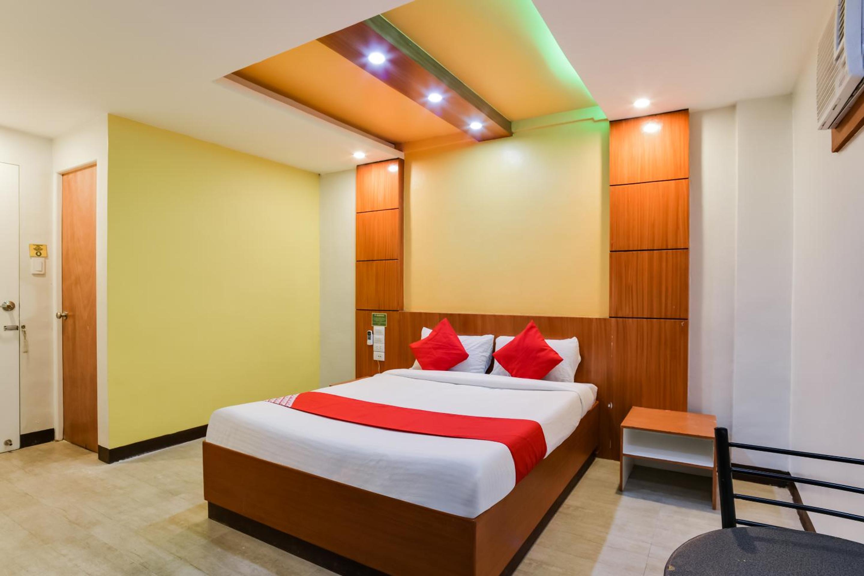 Deluxe Double Room - Photo 8