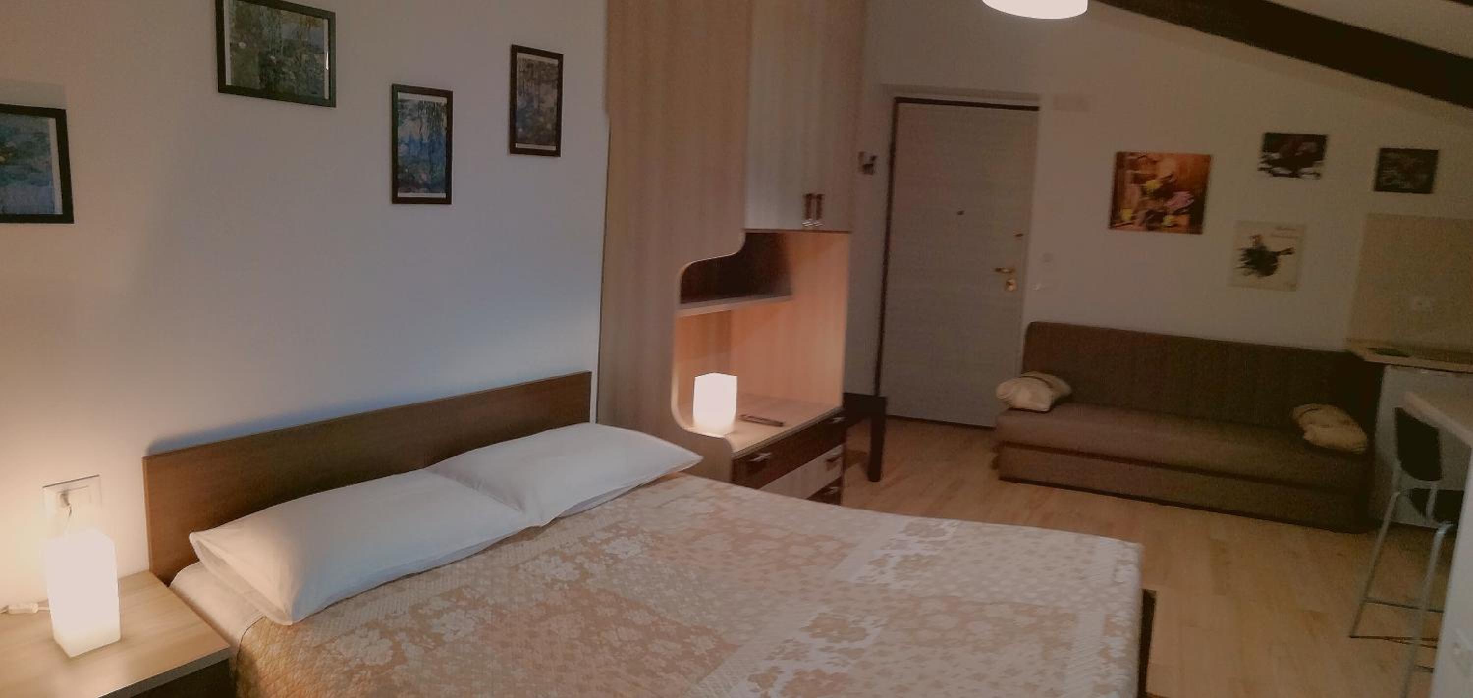 Studio Apartment