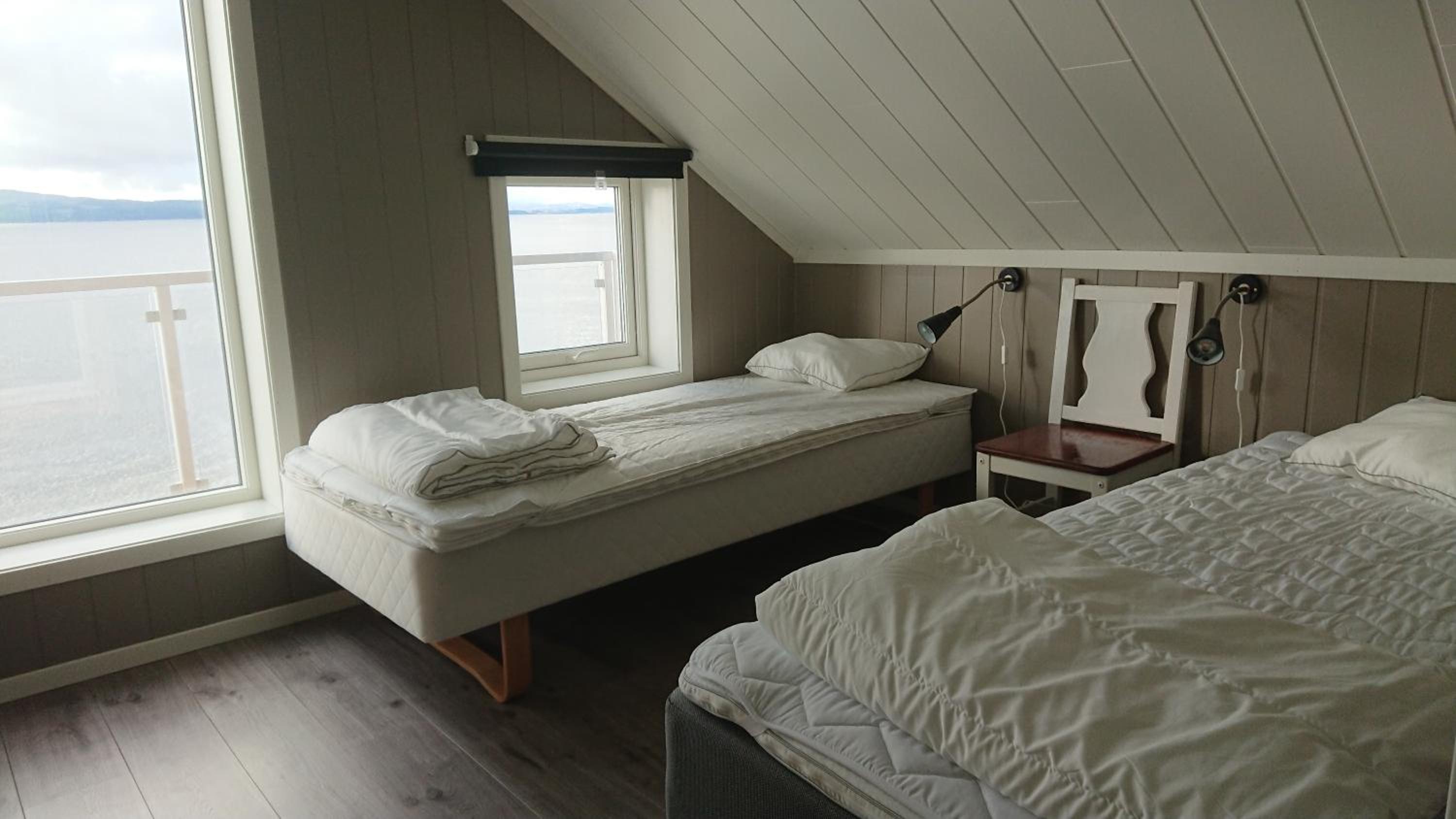 Three-Bedroom House - Photo 44