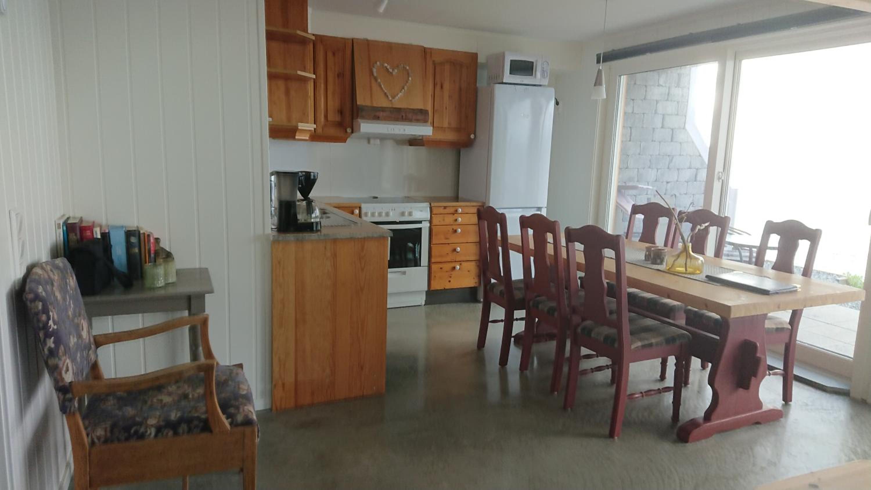 Three-Bedroom House - Photo 41