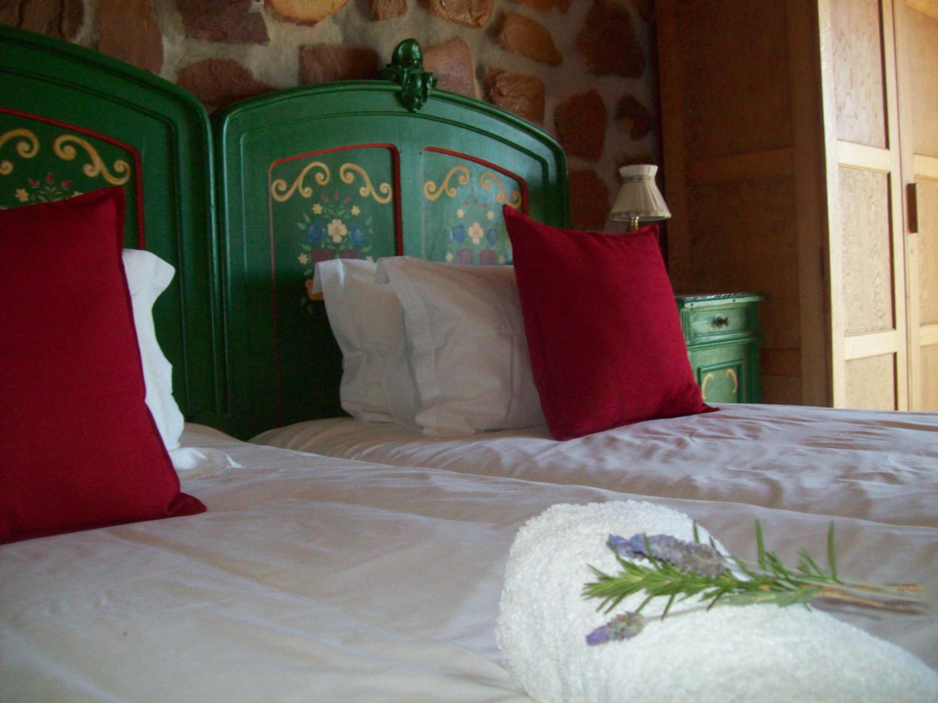 Double or Twin Room with Bathroom - Photo 1