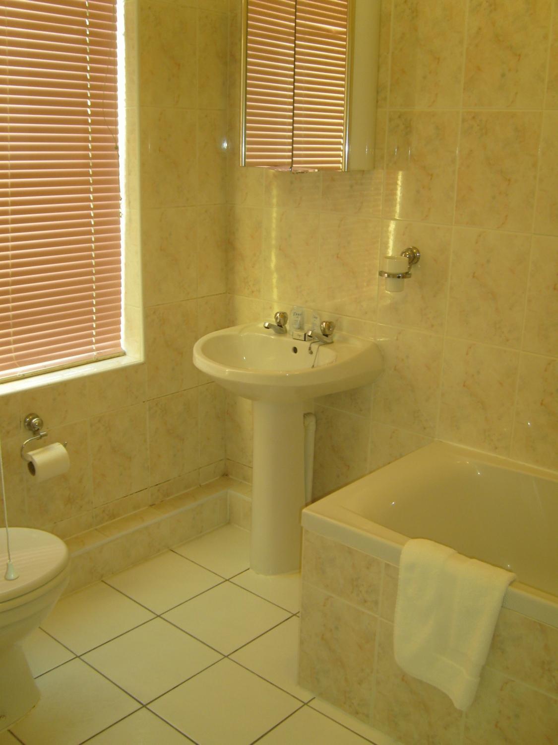 Double Room - Photo 4